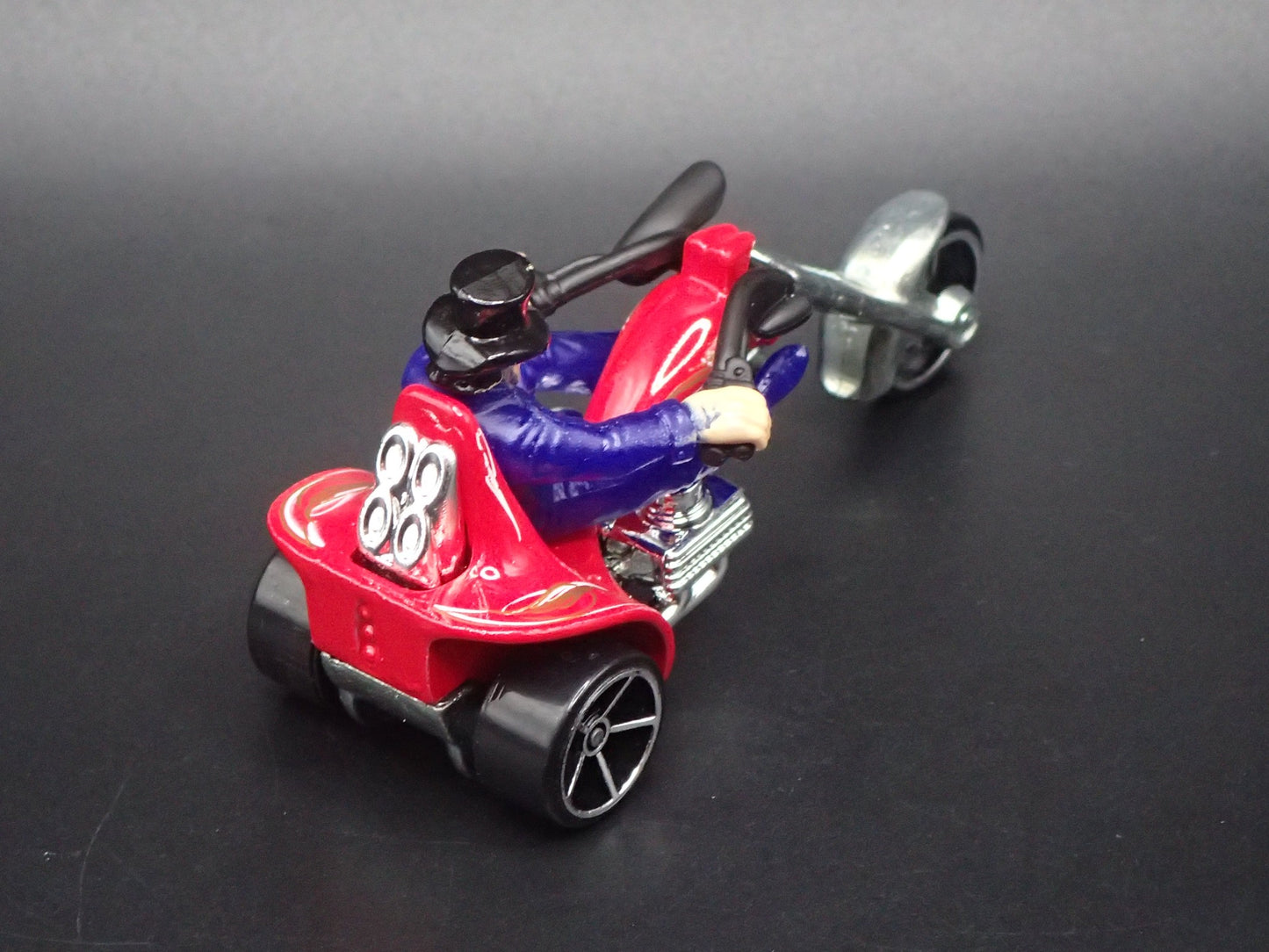 3 SQUEALER MOTORCYCLE HOT WHEELS RED 1:64 HW SCALE DIORAMA DIECAST MODEL CAR