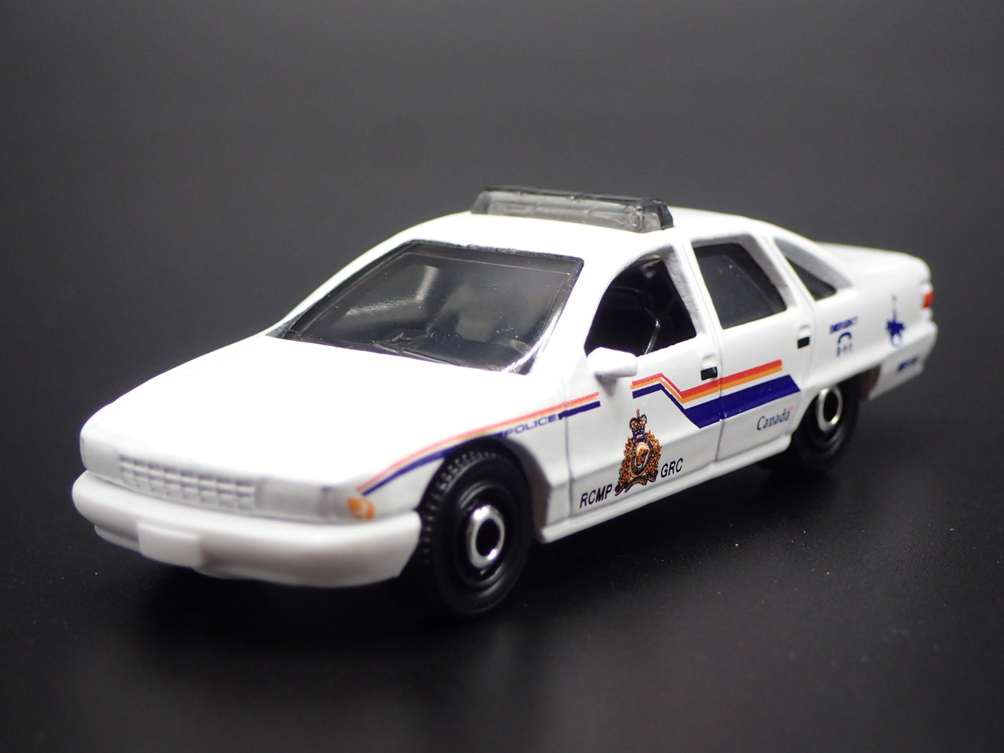 1991-1996 CHEVY CHEVROLET CAPRICE POLICE RCMP GRC CANADA 1/64 DIECAST MODEL CAR