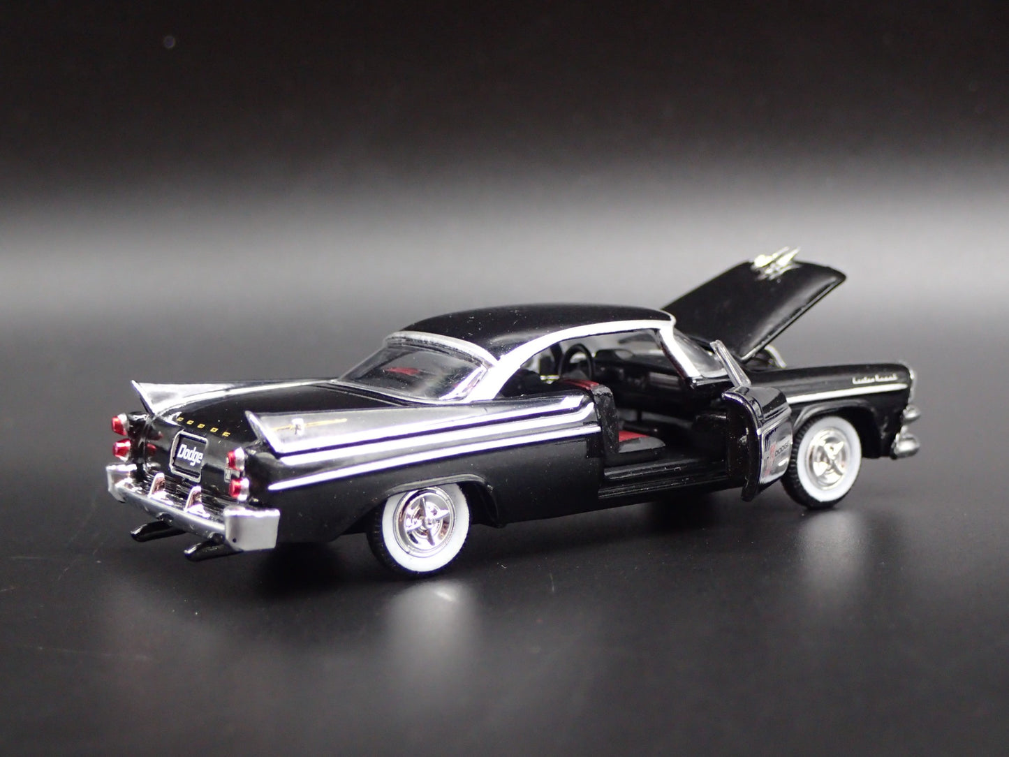 1957 57 DODGE CUSTOM ROYAL LANCER D500 1:64 SCALE COLLECTIBLE DIECAST MODEL CAR