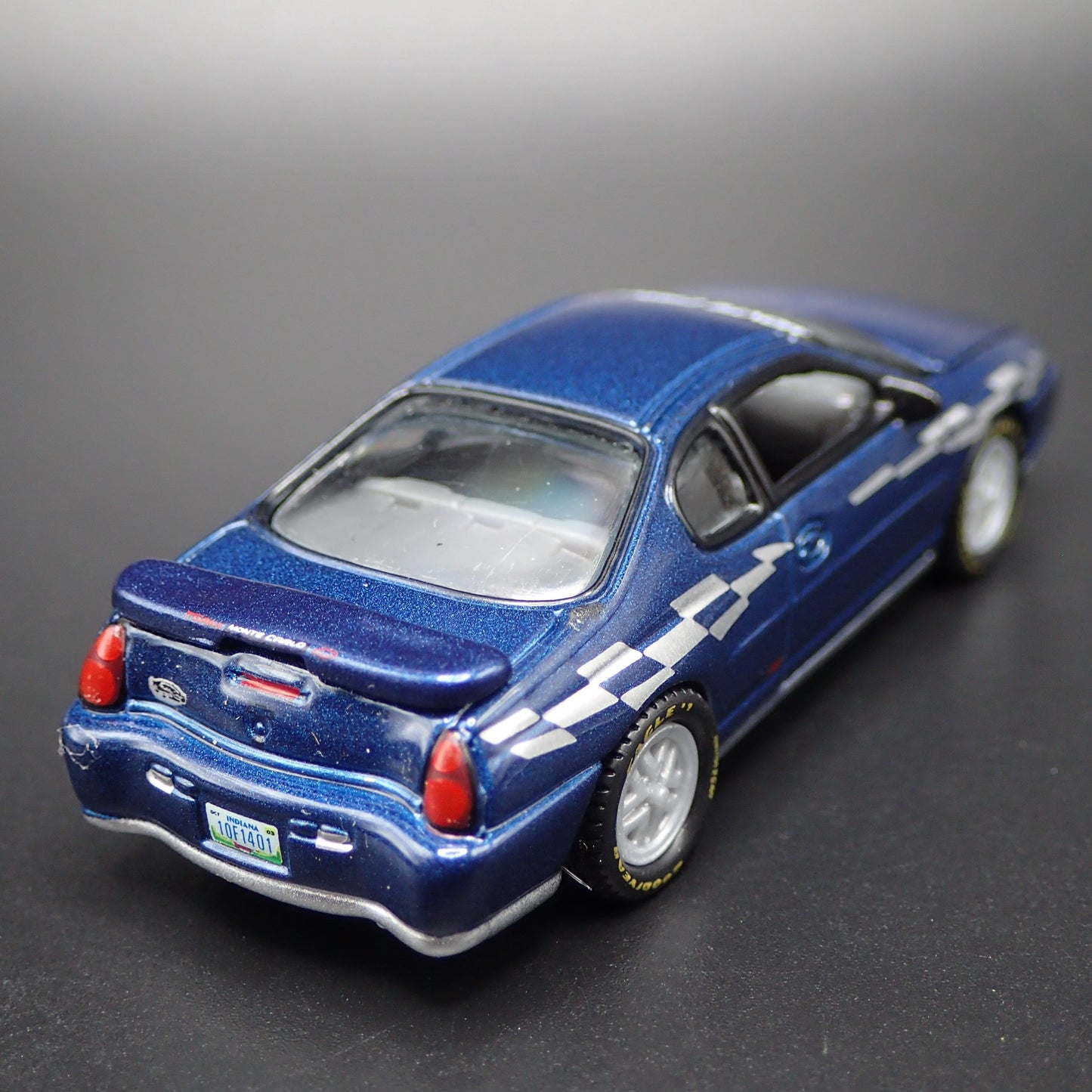 2000 CHEVY CHEVROLET MONTE CARLO PACE CAR 1:64 SCALE DIORAMA DIECAST MODEL CAR