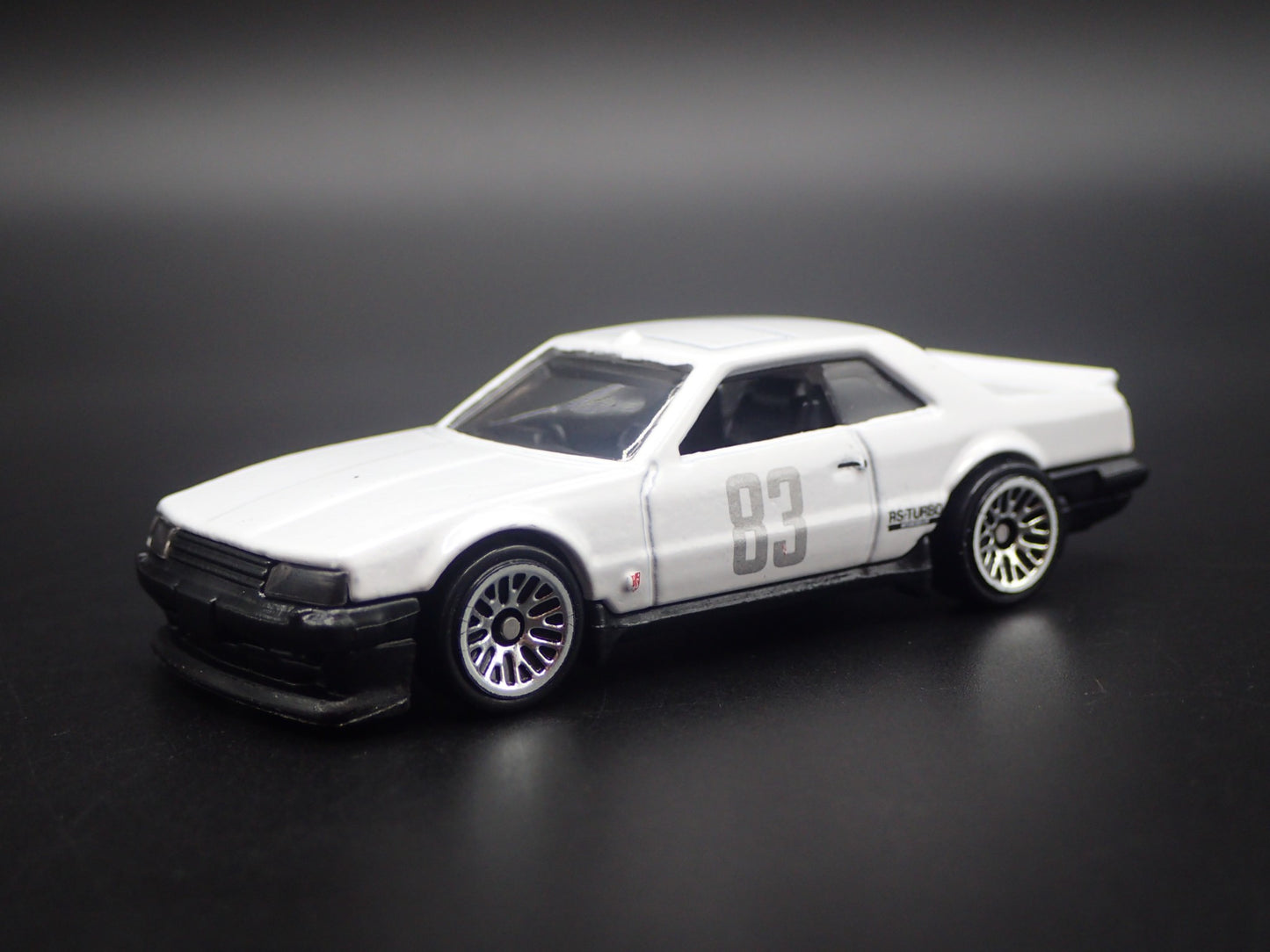 1981-1985 NISSAN SKYLINE 2000 TURBO RS KDR30 WHITE 1:64 SCALE DIECAST MODEL CAR