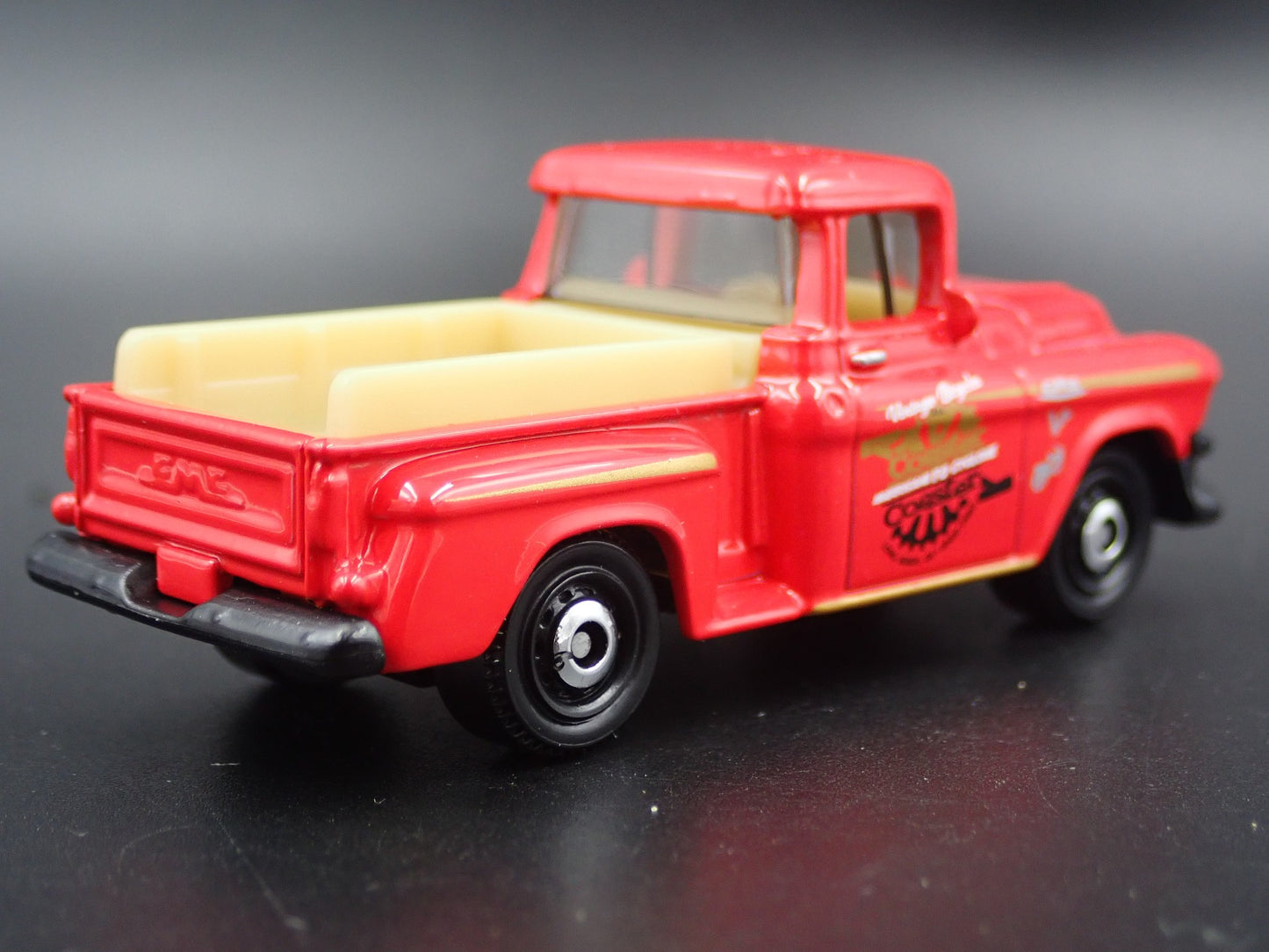 1957 57 GMC STEPSIDE PICKUP TRUCK RED 1:64 SCALE COLLECTIBLE DIECAST MODEL CAR