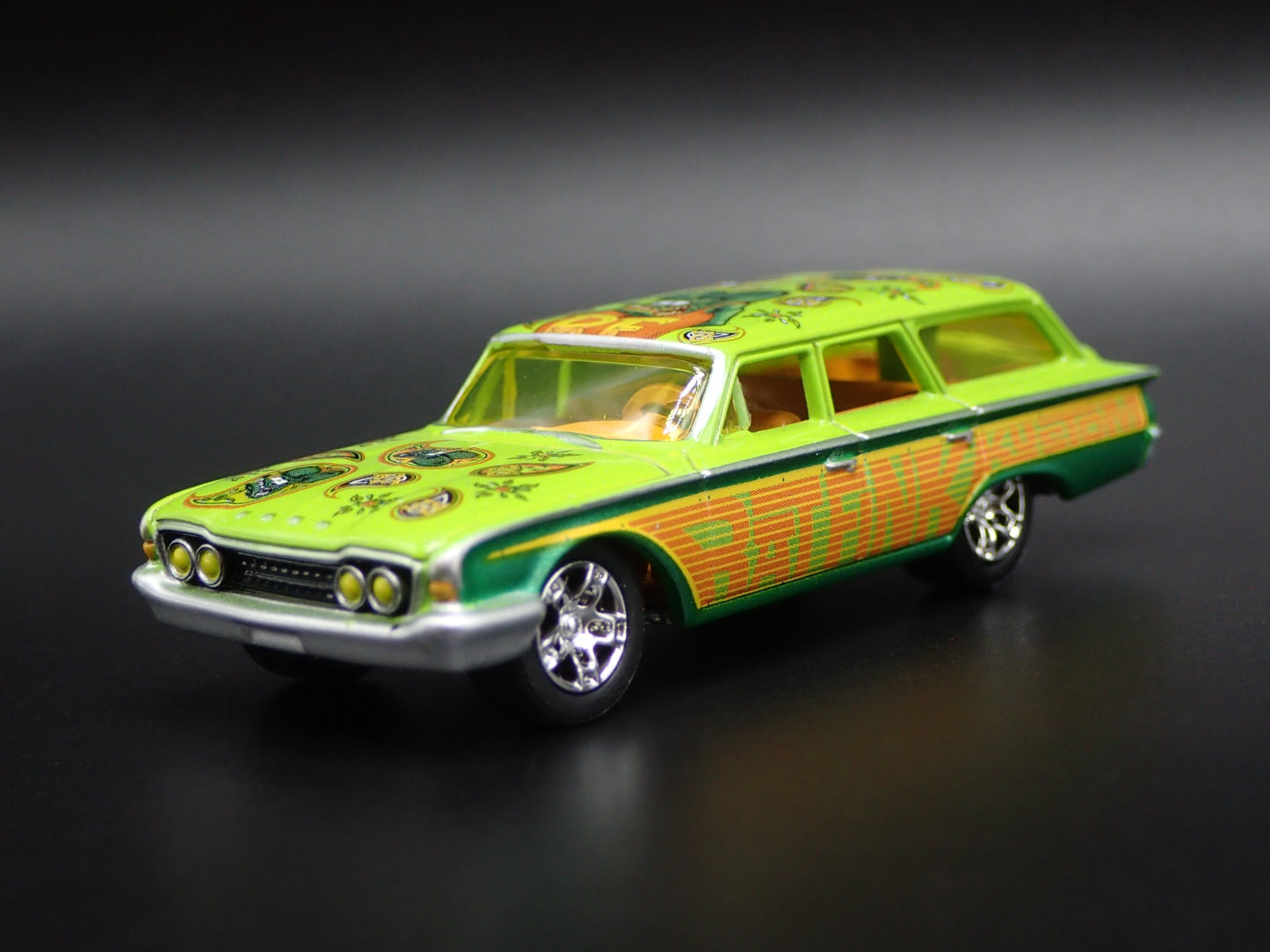 1960 60 FORD COUNTRY SQUIRE STATION WAGON RAT FINK 1:64 SCALE DIECAST MODEL CAR