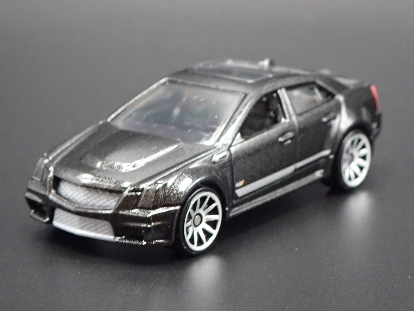 2009-2015 CADILLAC CADDY CTS-V 4 FOUR DOOR 1:64 SCALE DIORAMA DIECAST MODEL CAR