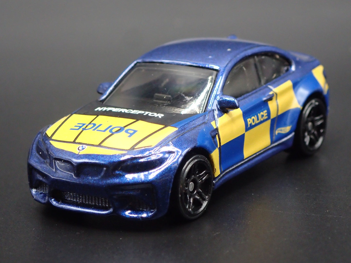 2016-2021 BMW M2 COUPE POLICE 1:64 SCALE COLLECTIBLE DIORAMA DIECAST MODEL CAR