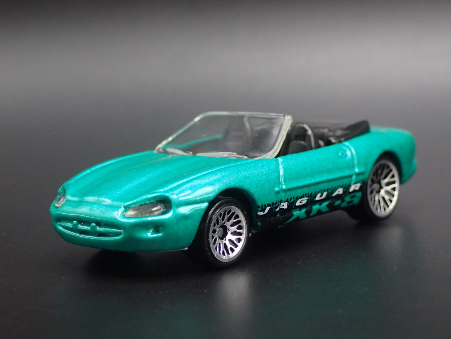 1996-2006 JAGUAR XK8 CONVERTIBLE GREEN 1/64 SCALE COLLECTIBLE DIECAST MODEL CAR