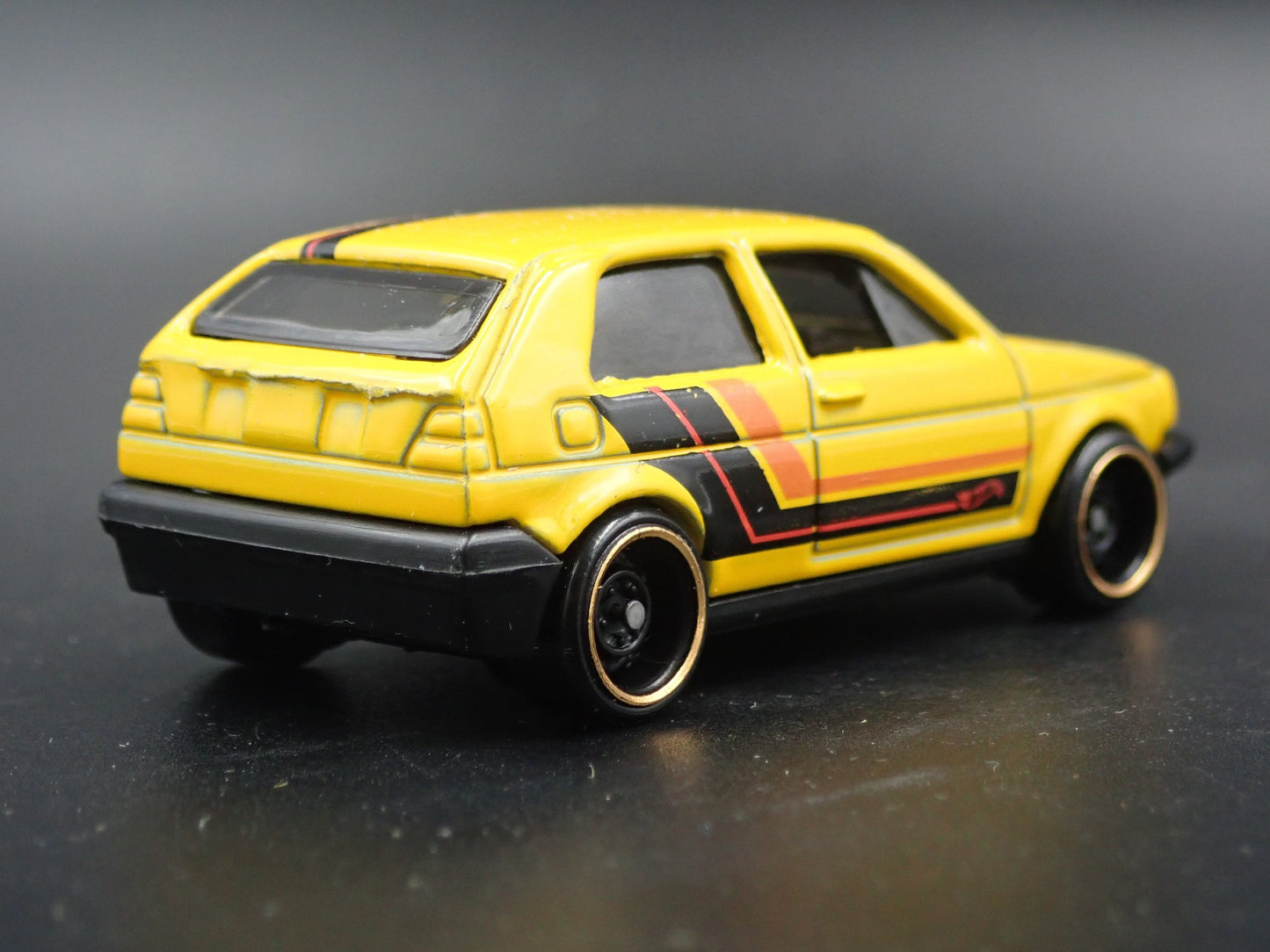 1985-1992 VW VOLKSWAGEN GOLF MK2 YELLOW 1:64 SCALE COLLECTIBLE DIECAST MODEL CAR