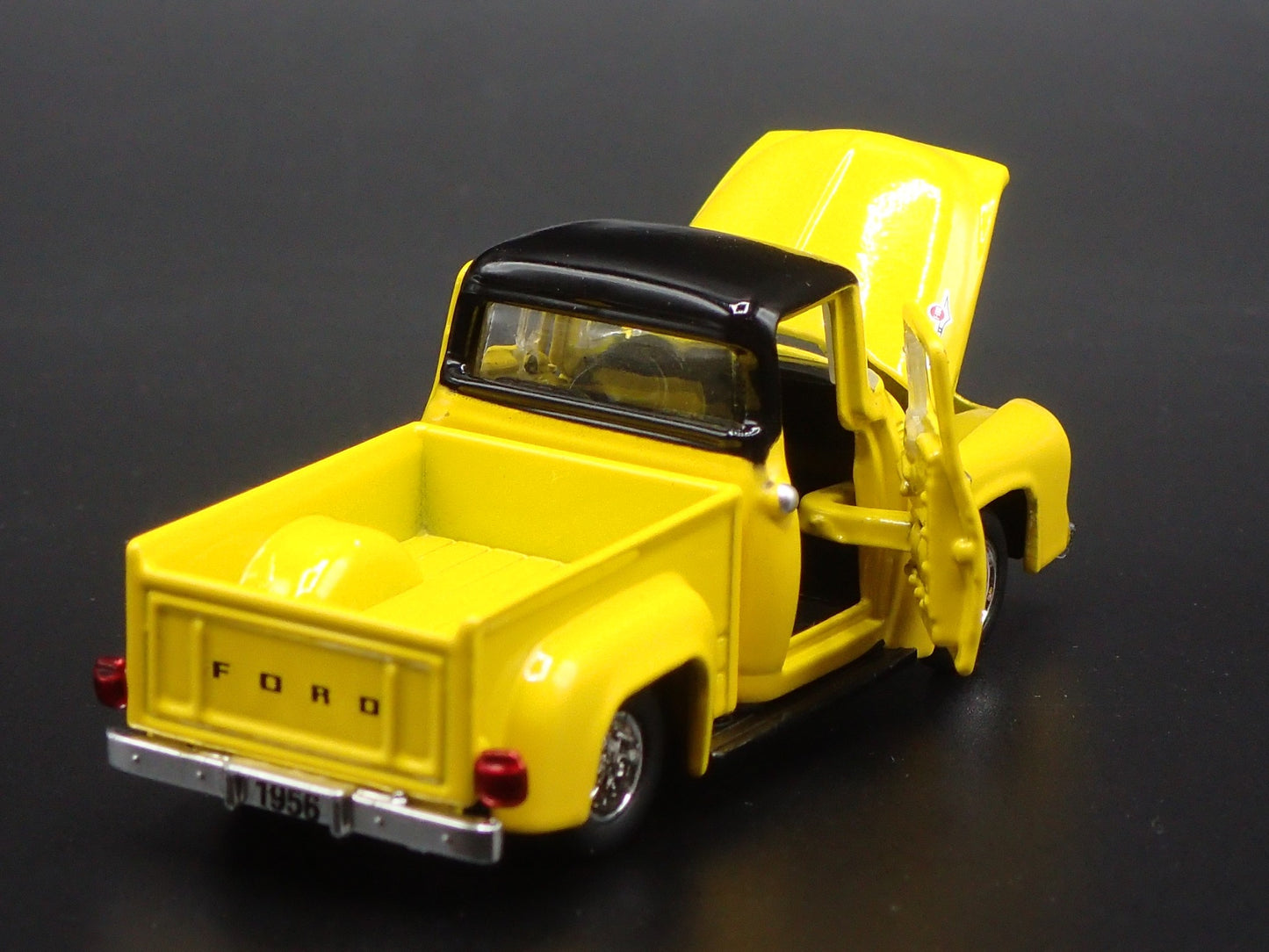 1956 56 FORD F100 PICKUP TRUCK COMP CAMS 1:64 SCALE DIORAMA DIECAST MODEL CAR