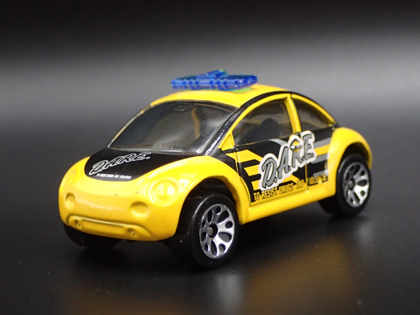 1998- 2011 VW VOLKSWAGEN NEW BEETLE BUG DARE POLICE 1:64 SCALE DIECAST MODEL CAR