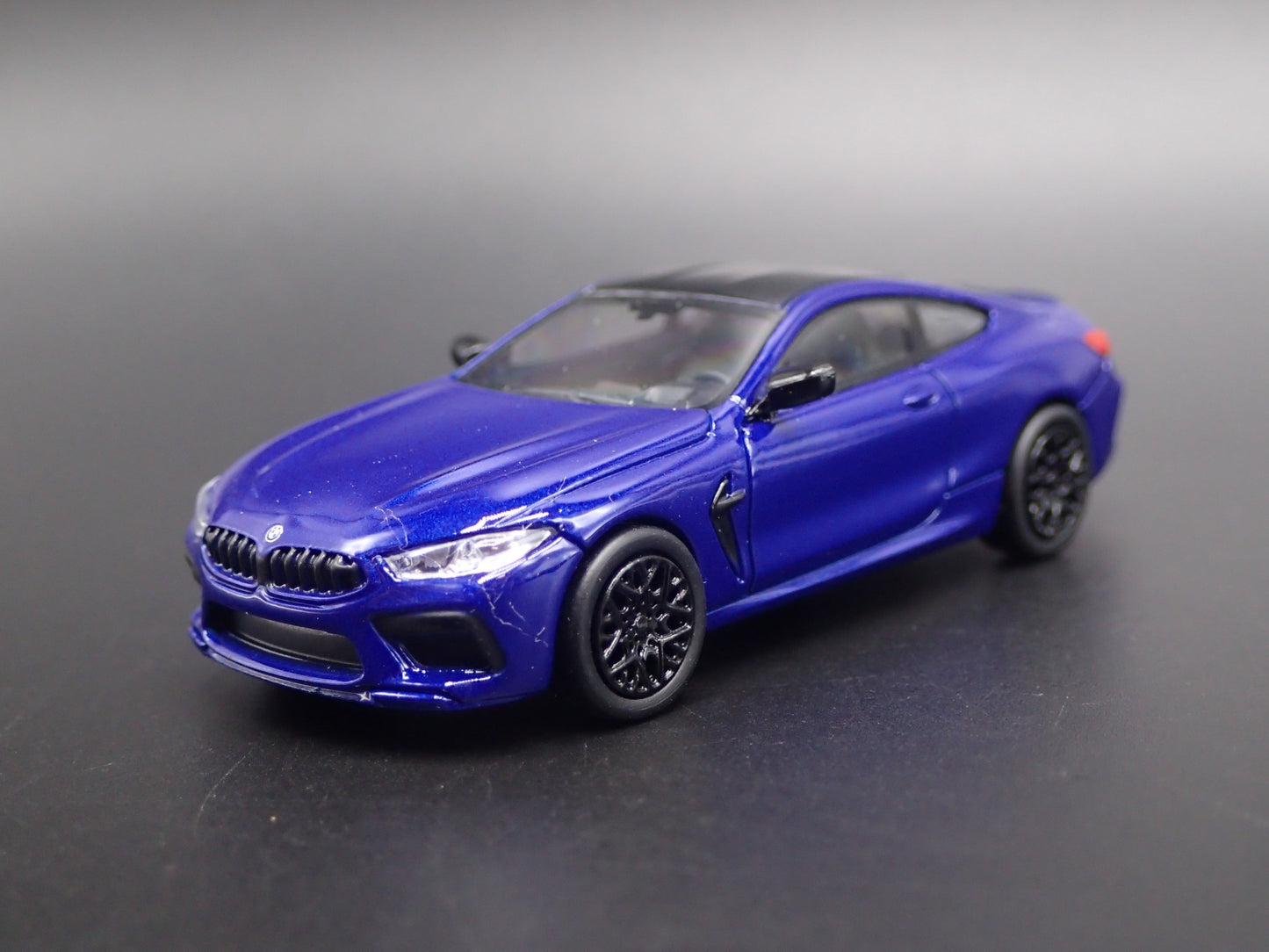 2019-2025 BMW M8 COUPE RARE 1:64 SCALE COLLECTIBLE DIORAMA DIECAST MODEL CAR