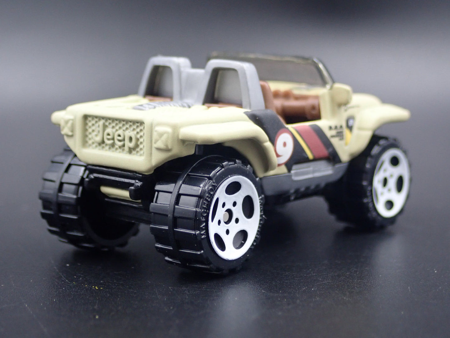 2005 JEEP HURRICANE CONCEPT CAR 1:64 SCALE COLLECTIBLE DIORAMA DIECAST MODEL CAR