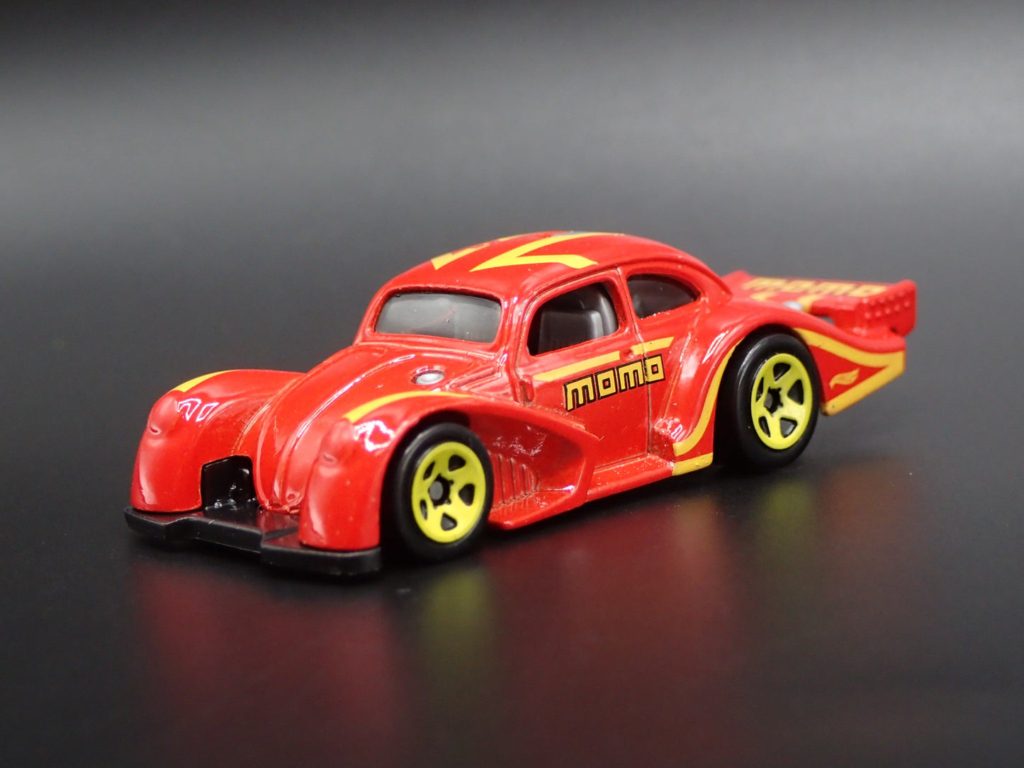 VW VOLKSWAGEN KAFER RACER BEETLE BUG MOMO 1:64 SCALE DIORAMA DIECAST MODEL CAR