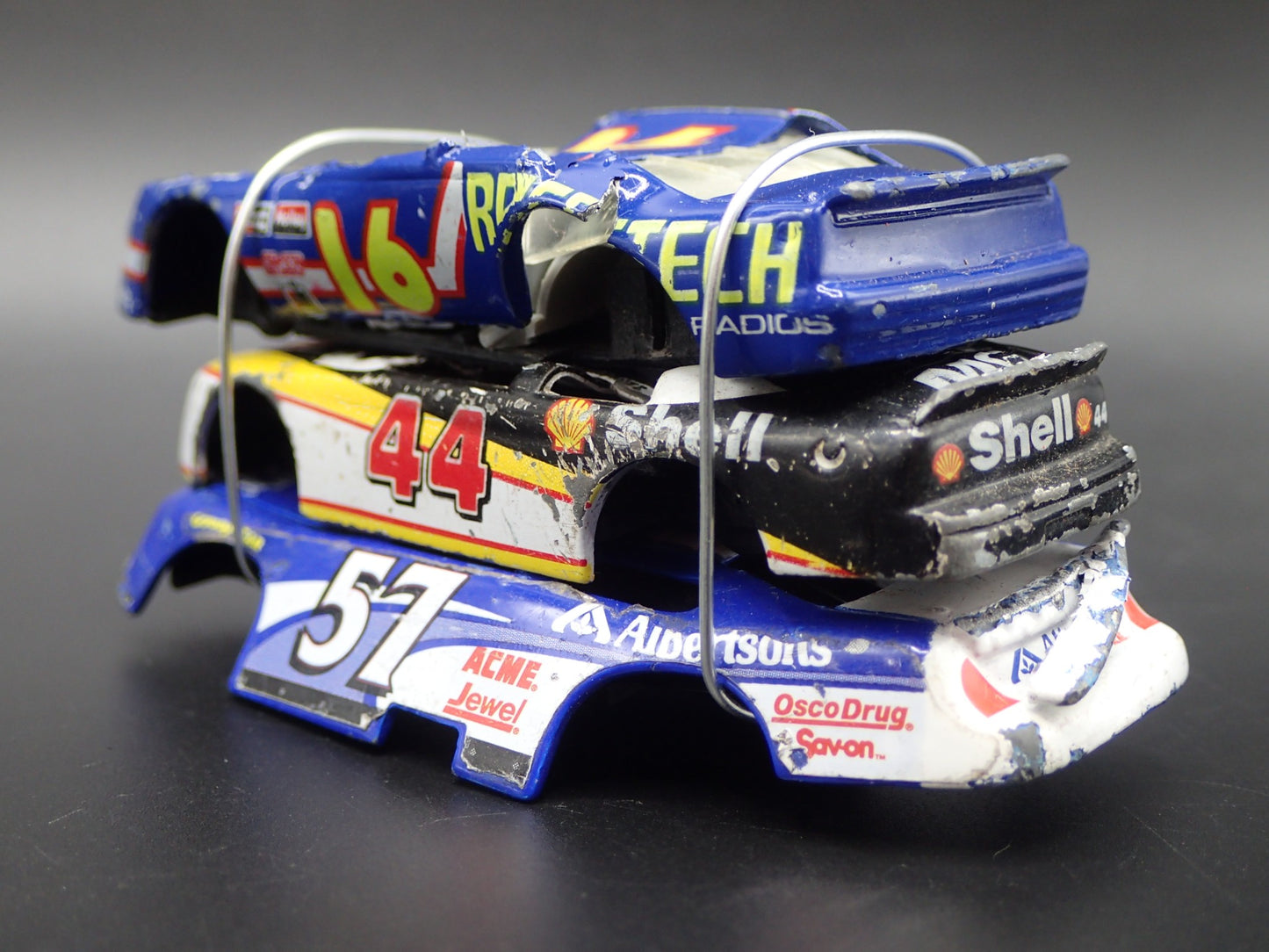 VINTAGE NASCAR 3 CARS CRUSHED ON A FLATBED TRAILER 1:64 SCALE DIECAST MODEL CAR