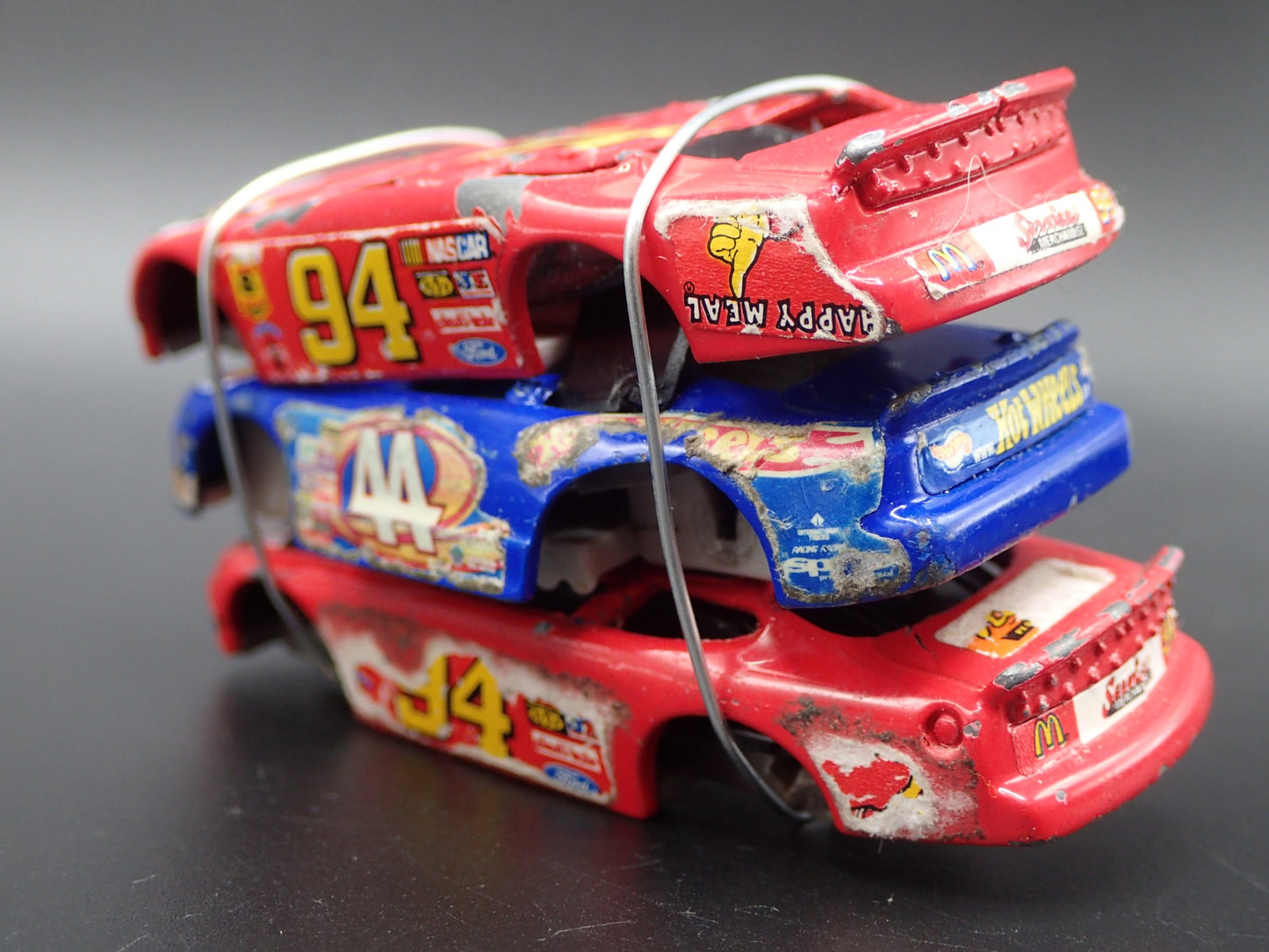 VINTAGE NASCAR 3 CARS CRUSHED ON A FLATBED TRAILER 1:64 SCALE DIECAST MODEL CAR