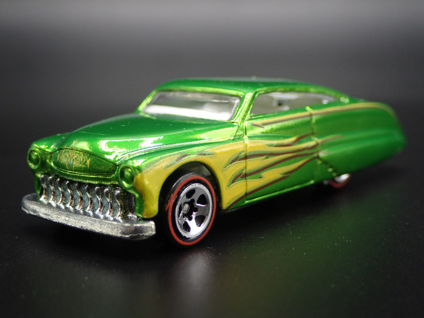 1951 51 MERC MERCURY PURPLE PASSION GREEN 1:64 SCALE DIORAMA DIECAST MODEL CAR