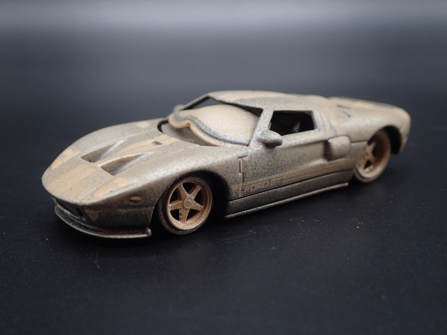 2005 2006 FORD GT ABANDONED BARN FIND RARE 1:64 SCALE DIORAMA DIECAST MODEL CAR