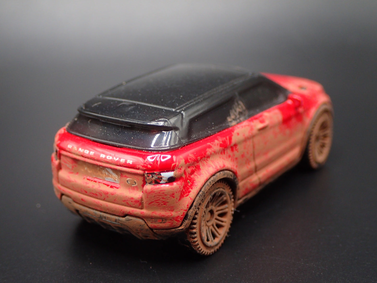 2017-2018 RANGE ROVER EVOQUE CUSTOM MUDDY 1:64 SCALE DIORAMA DIECAST MODEL CAR