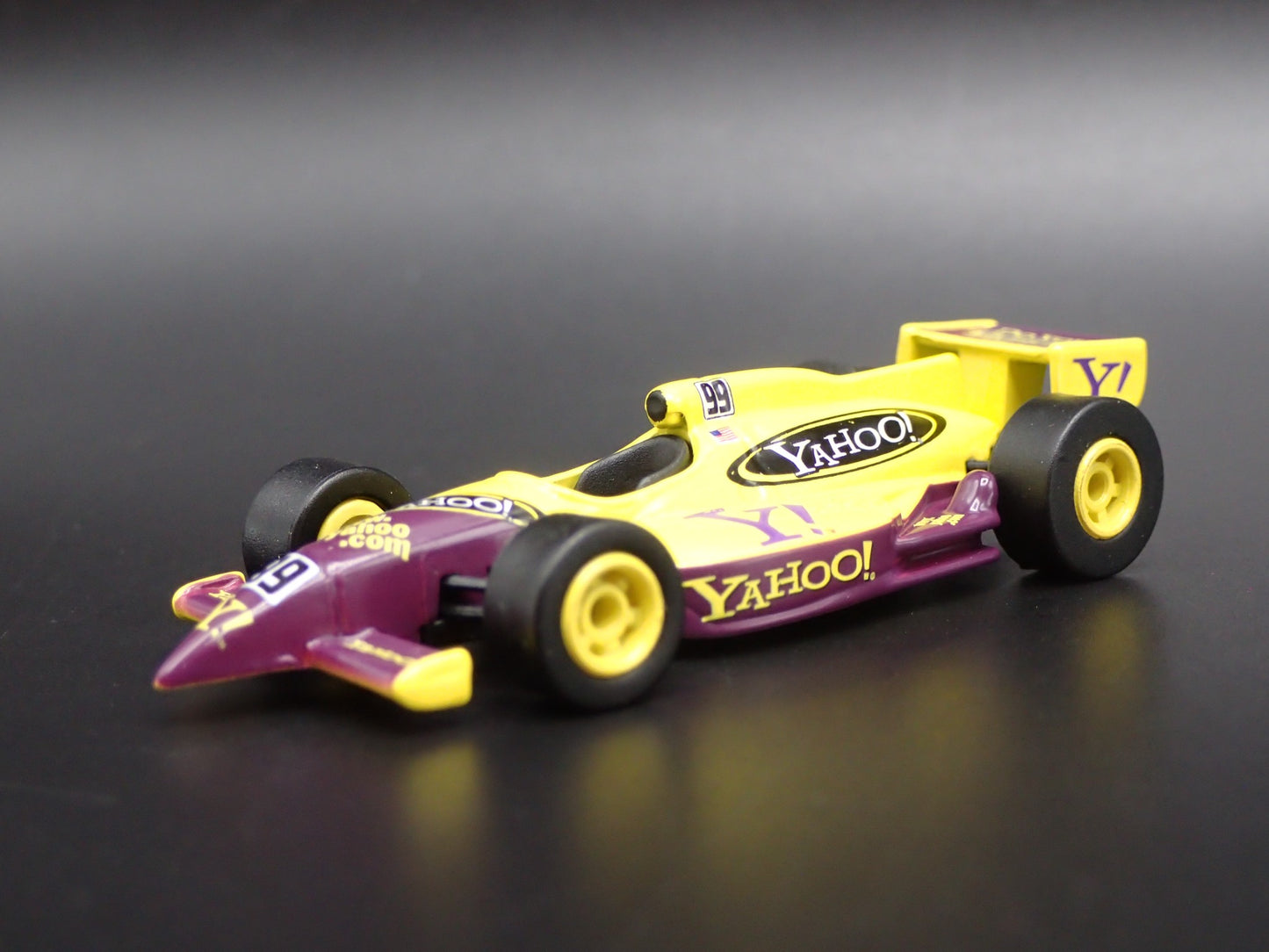 INDY CAR RACING #99 YAHOO RACING TEAM RARE 1:64 SCALE DIORAMA DIECAST MODEL CAR