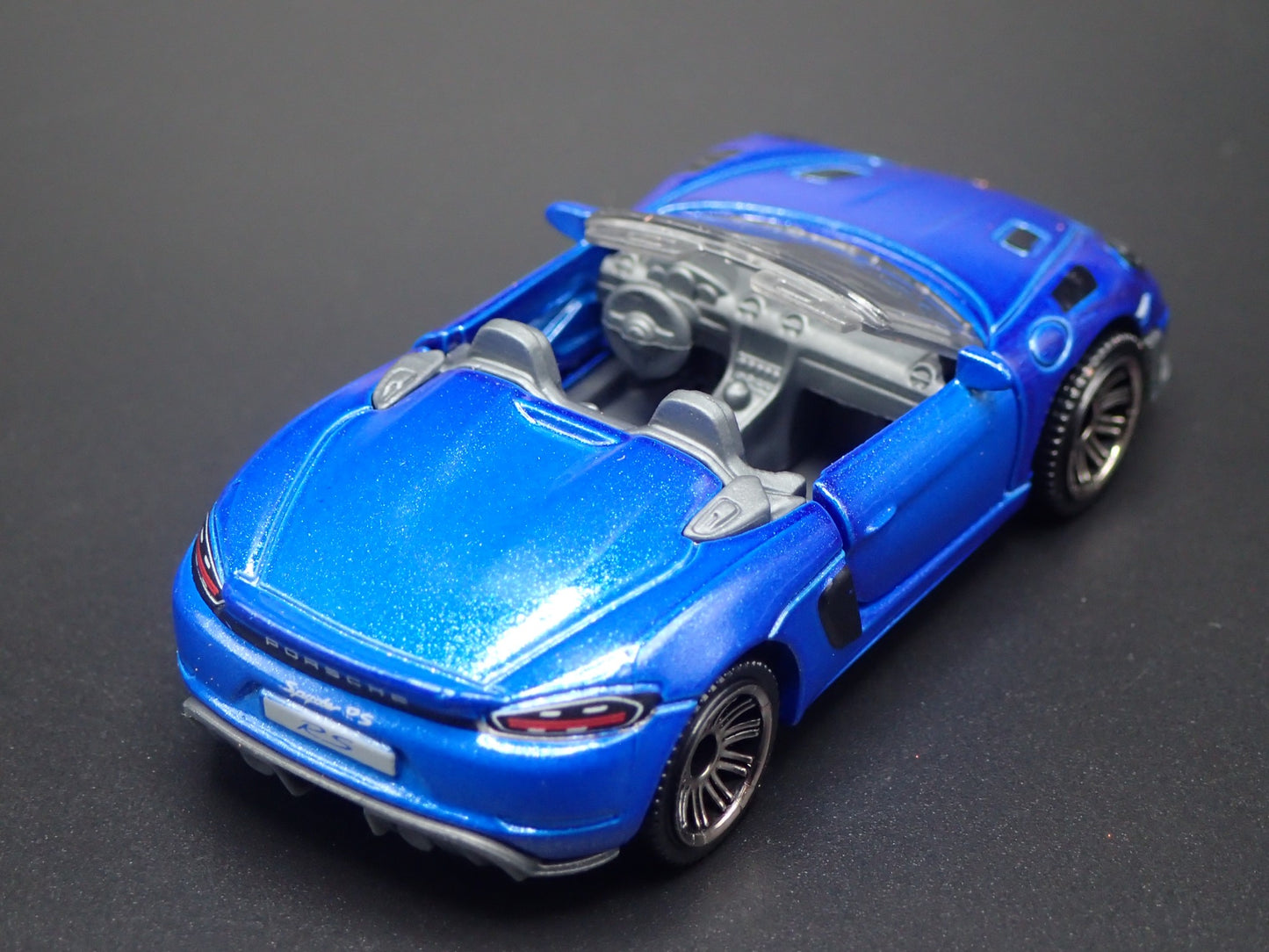 2022-2025 PORSCHE 718 SPYDER RS SUPER CAR 1:64 SCALE DIORAMA DIECAST MODEL CAR