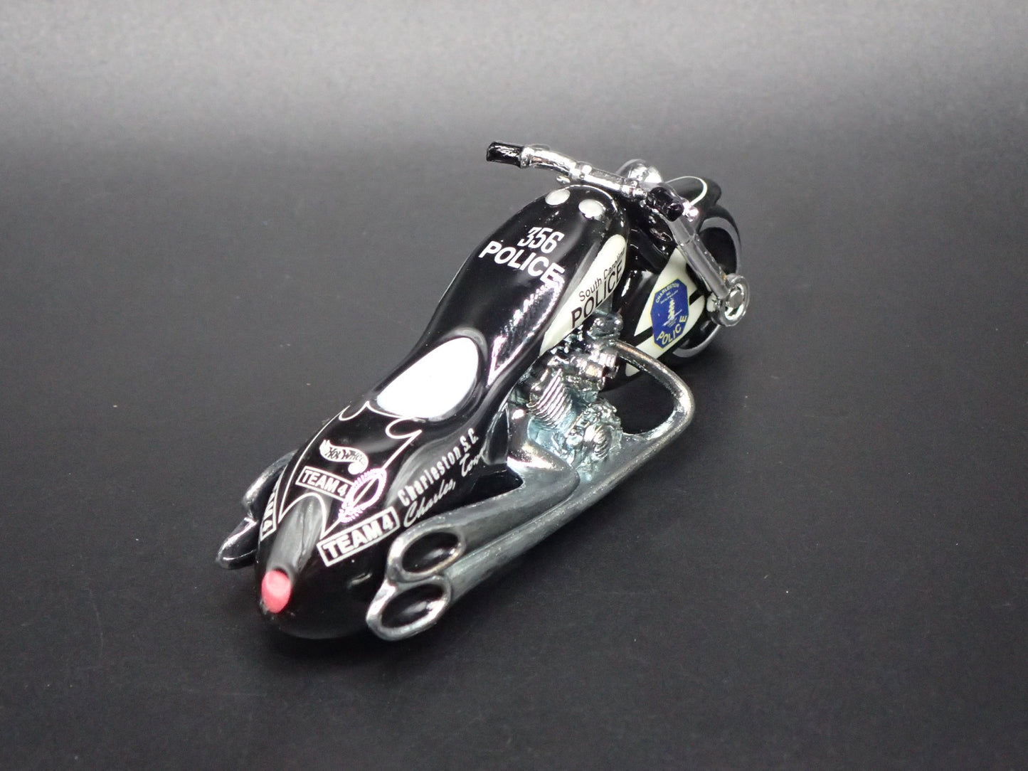 SCORCHIN SCOOTER MOTORCYCLE POLICE HOT WHEELS 1:64 HW SCALE DIECAST MODEL CAR