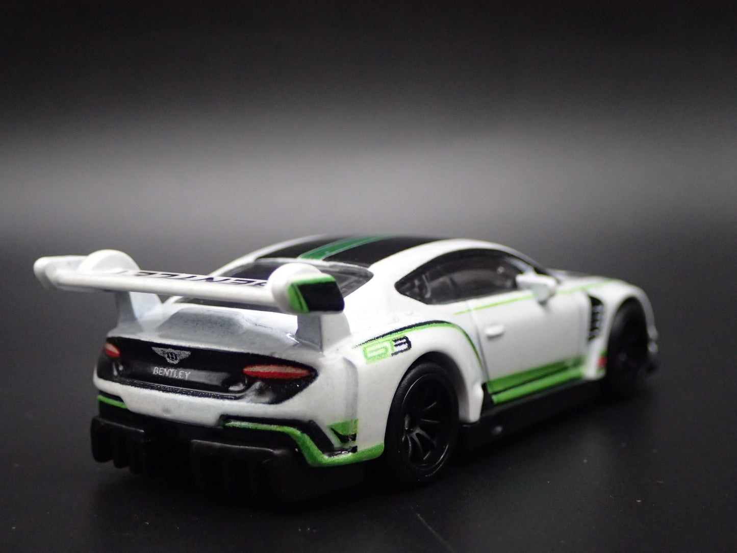 2018-2024 BENTLEY CONTINENTAL GT3 RACE CAR 1:64 SCALE DIORAMA DIECAST MODEL CAR