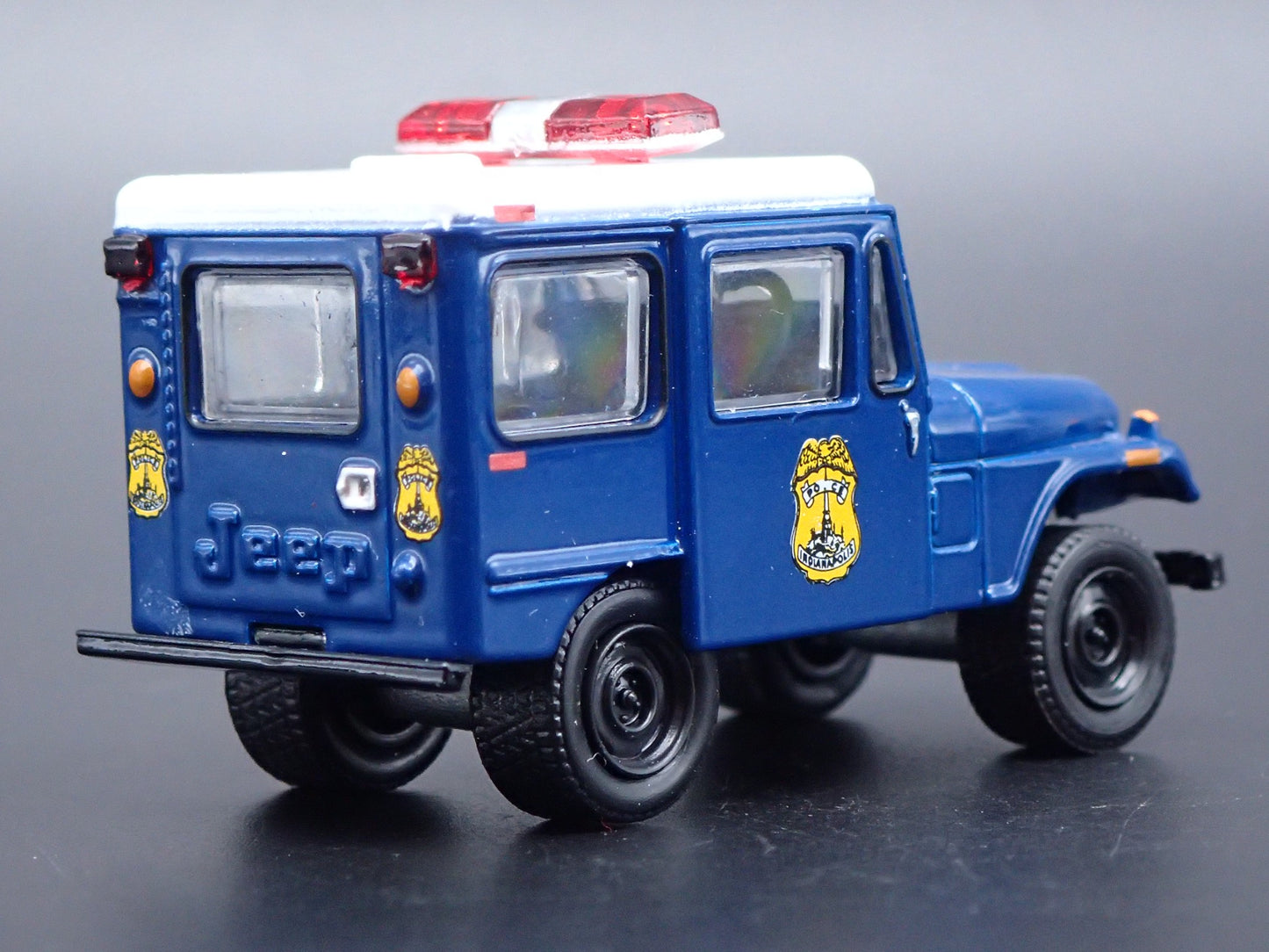 1974 74 JEEP DJ5 INDIANAPOLIS INDIANA METRO POLICE 1/64 SCALE DIECAST MODEL CAR