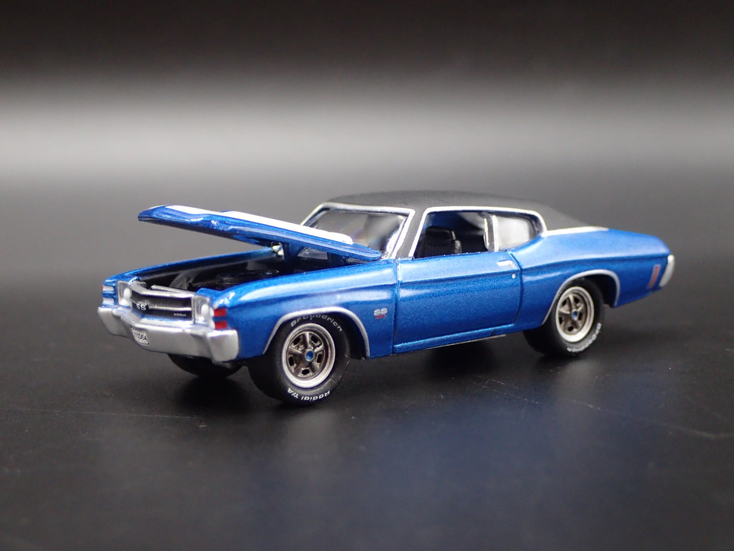 1971 71 CHEVY CHEVROLET CHEVELLE SS 454 1:64 SCALE DIORAMA DIECAST MODEL CAR