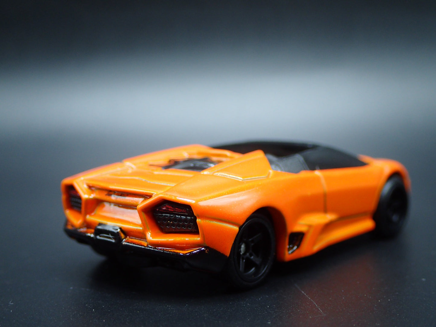 2007-2009 LAMBORGHINI REVENTON ROADSTER SUPER CAR 1:64 SCALE DIECAST MODEL CAR