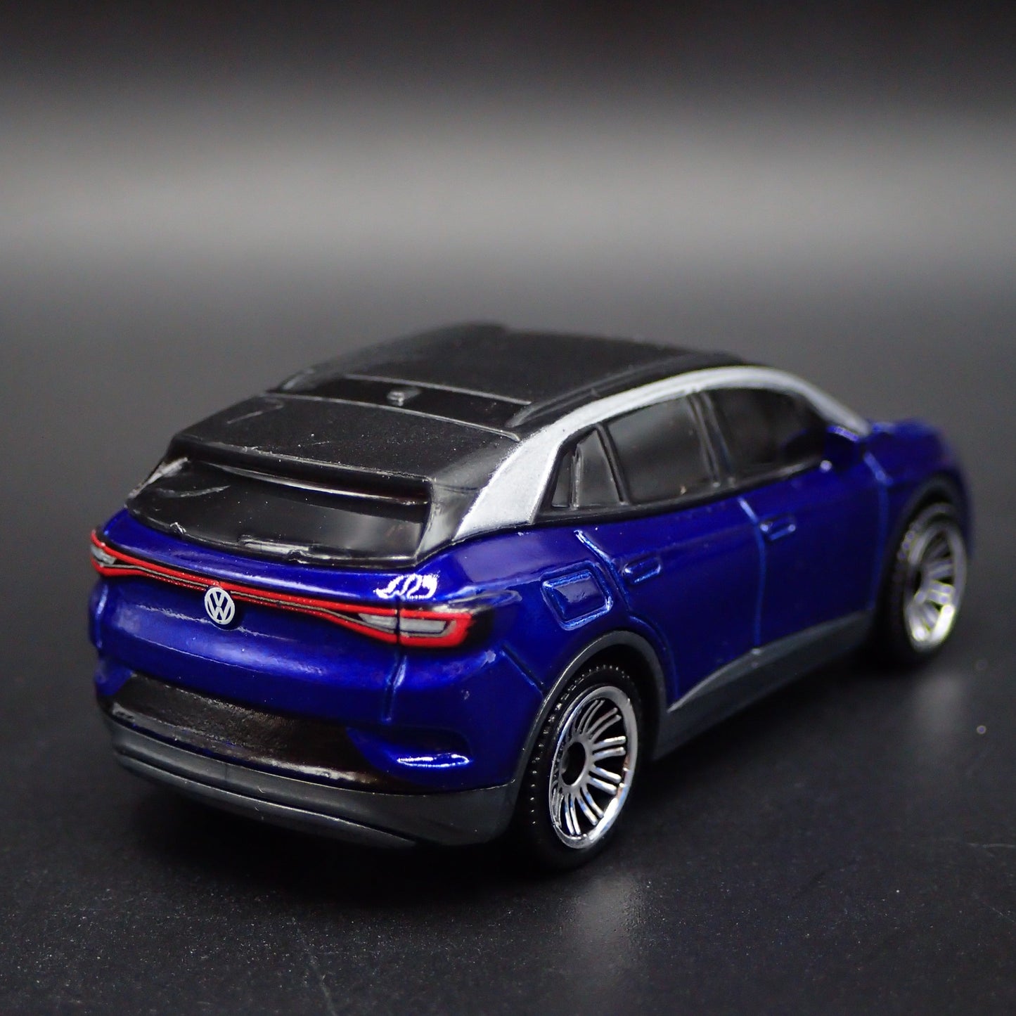 2020-2025 VW VOLKSWAGEN ID 4 ID4 ELECTRIC CAR BLUE 1:64 SCALE DIECAST MODEL CAR