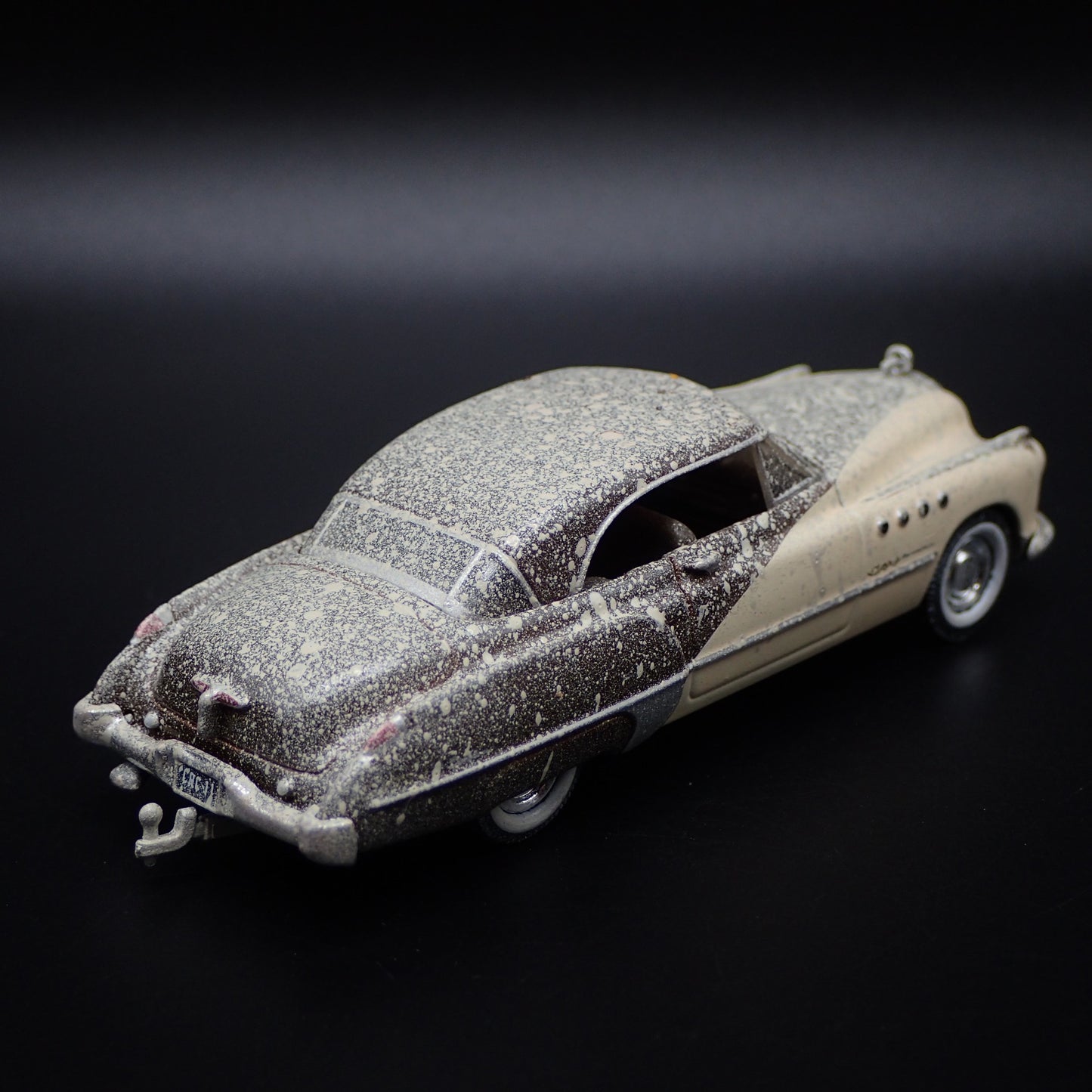 1949 49 BUICK ROADMASTER HARDTOP W HITCH BARN FIND 1/64 SCALE DIECAST MODEL CAR