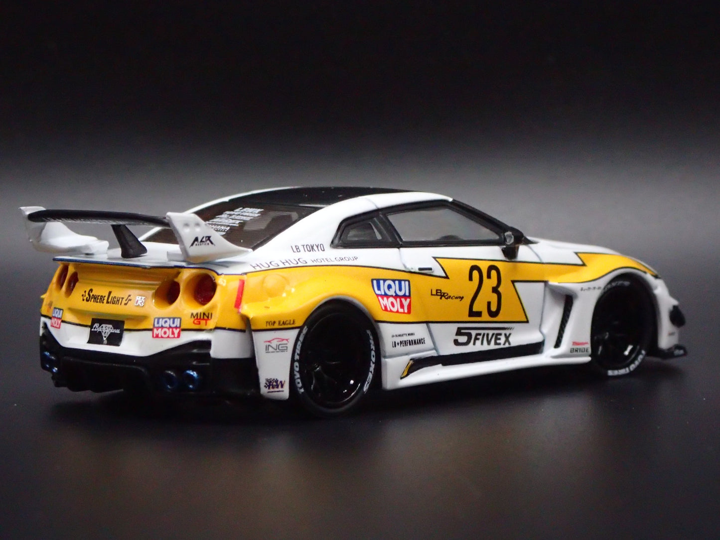 LBWK LB-SILHOUETTE WORKS GT NISSAN 35GT-RR R35 1:64 SCALE DIECAST MODEL CAR