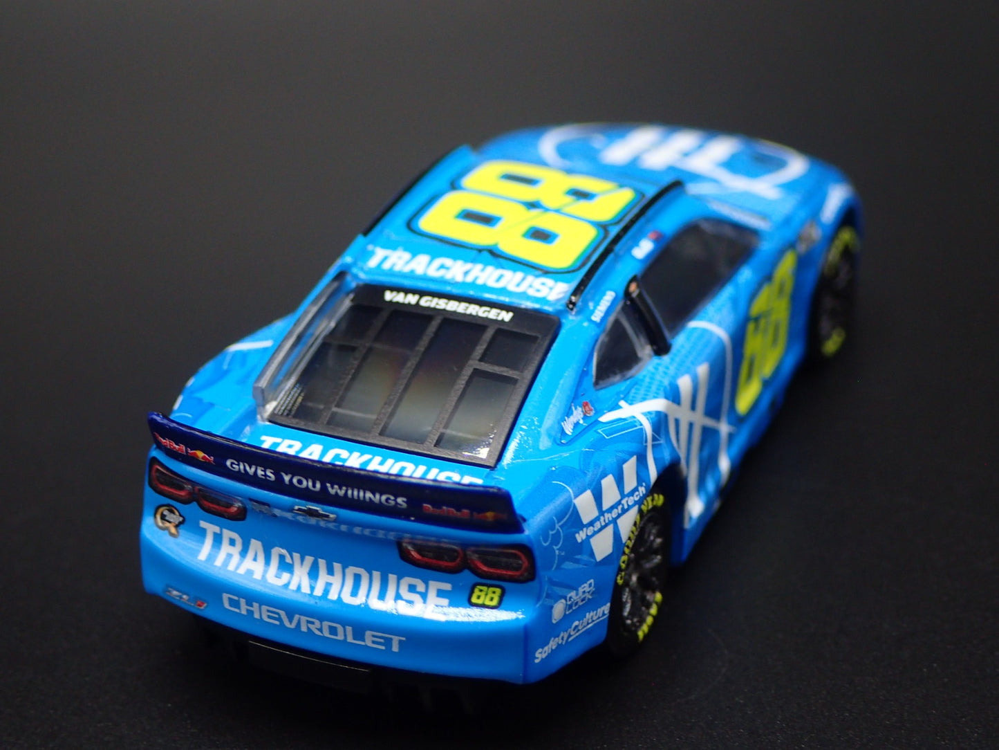 2025 25 CHEVY CAMARO 88 SHANE VAN GISBERGEN TRACKHOUSE NASCAR 1:64 DIECAST MODEL