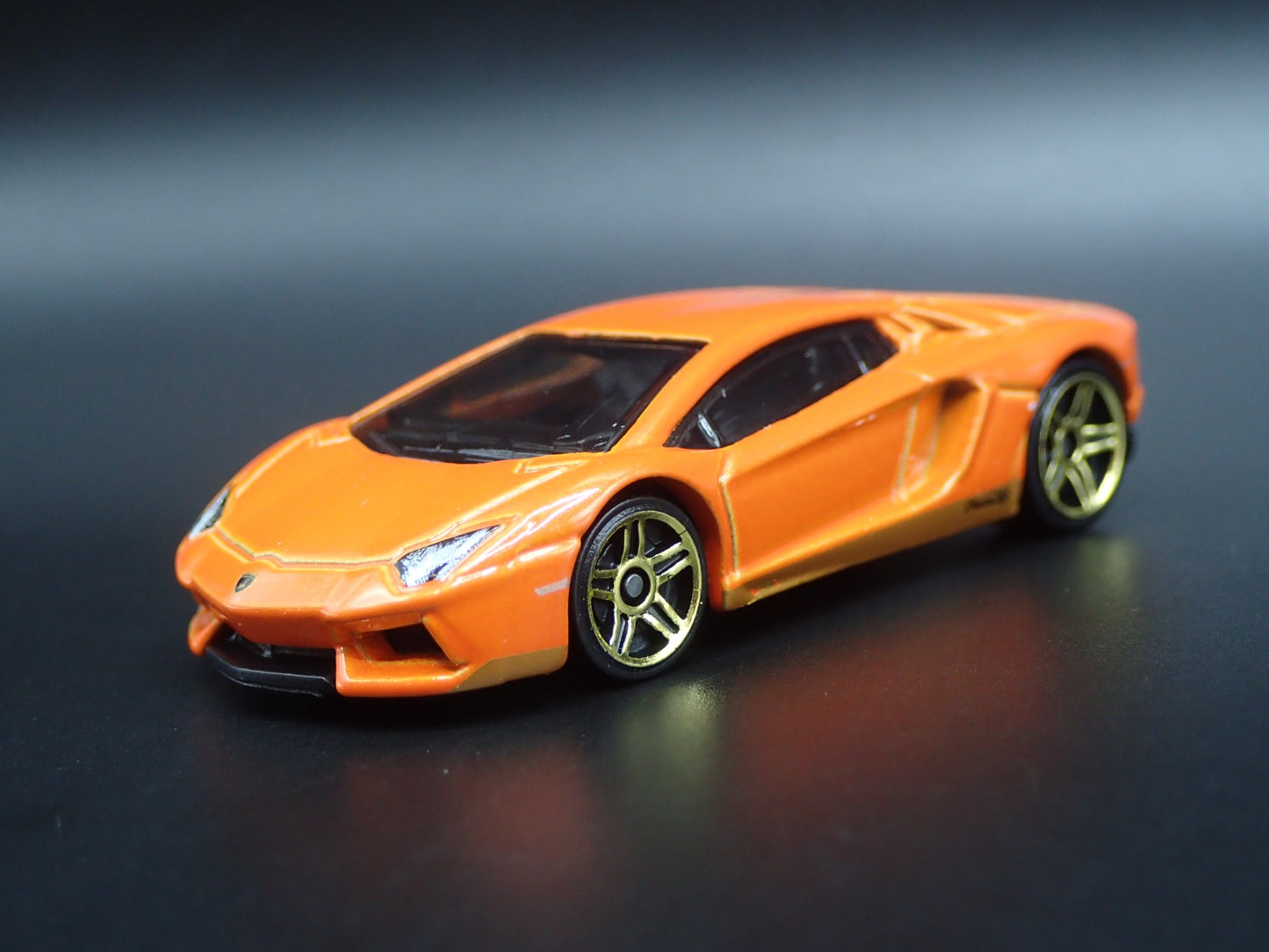 2017 17 LAMBORGHINI AVENTADOR MIURA HOMAGE SUPERCAR 1:64 SCALE DIECAST MODEL CAR