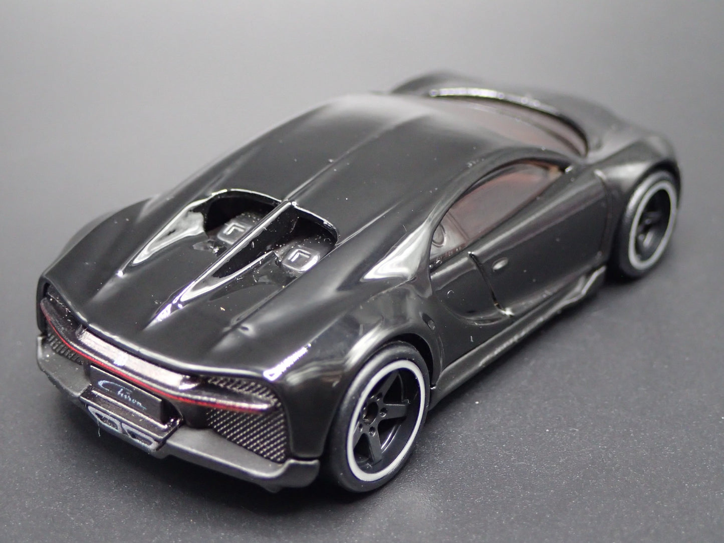 2005-2011 BUGATTI VEYRON SUPER CAR BLACK 1:64 SCALE DIORAMA DIECAST MODEL CAR