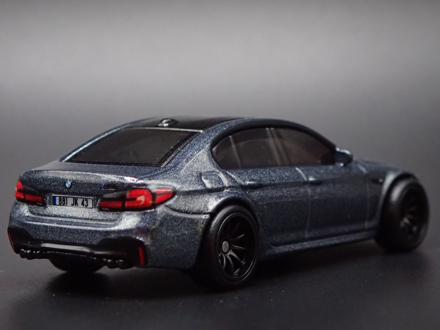 2017-2023 BMW M5 F90 GRAY 4 FOUR DOOR 1:64 SCALE COLLECTIBLE DIECAST MODEL CAR