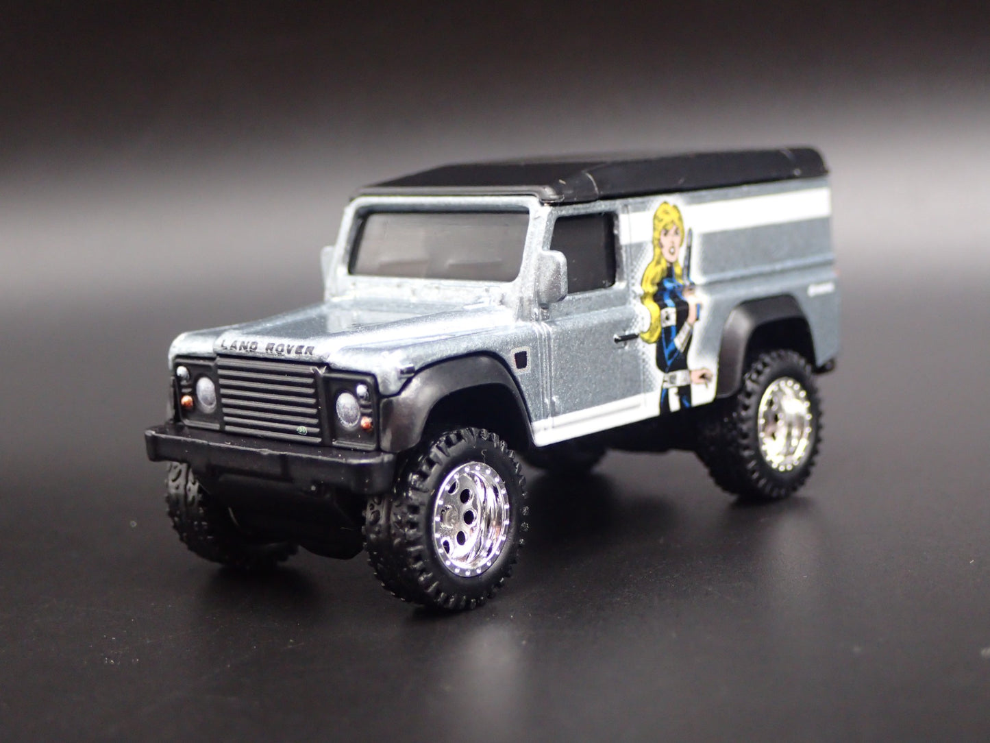 1983-1990 LAND ROVER DEFENDER 110 HARD TOP FURY 1/64 SCALE DIECAST MODEL CAR
