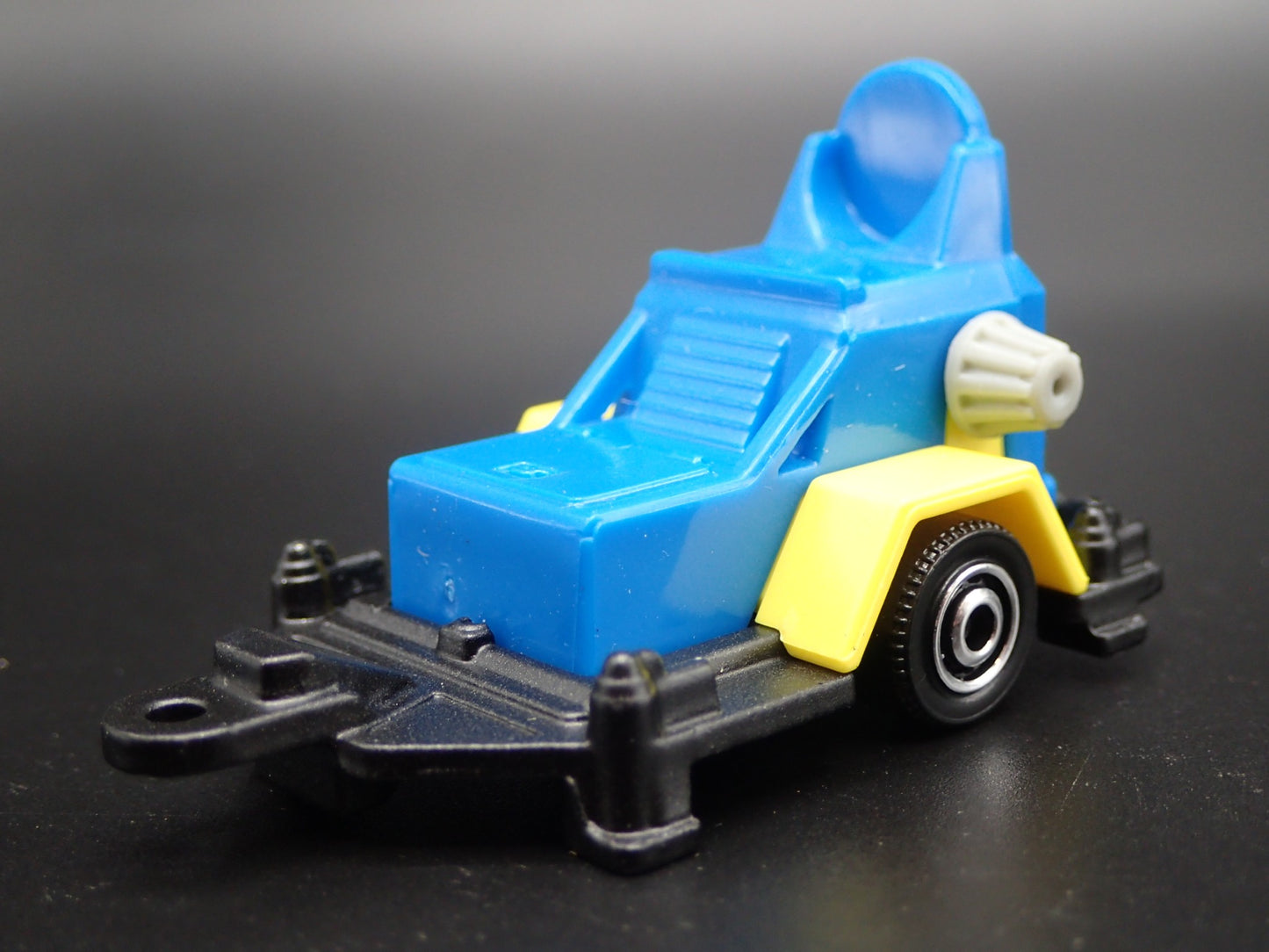 CONSTRUCTION ZONE SPEED LIMIT SIGN HITCH 1:64 MB SCALE DIORAMA DIECAST MODEL CAR