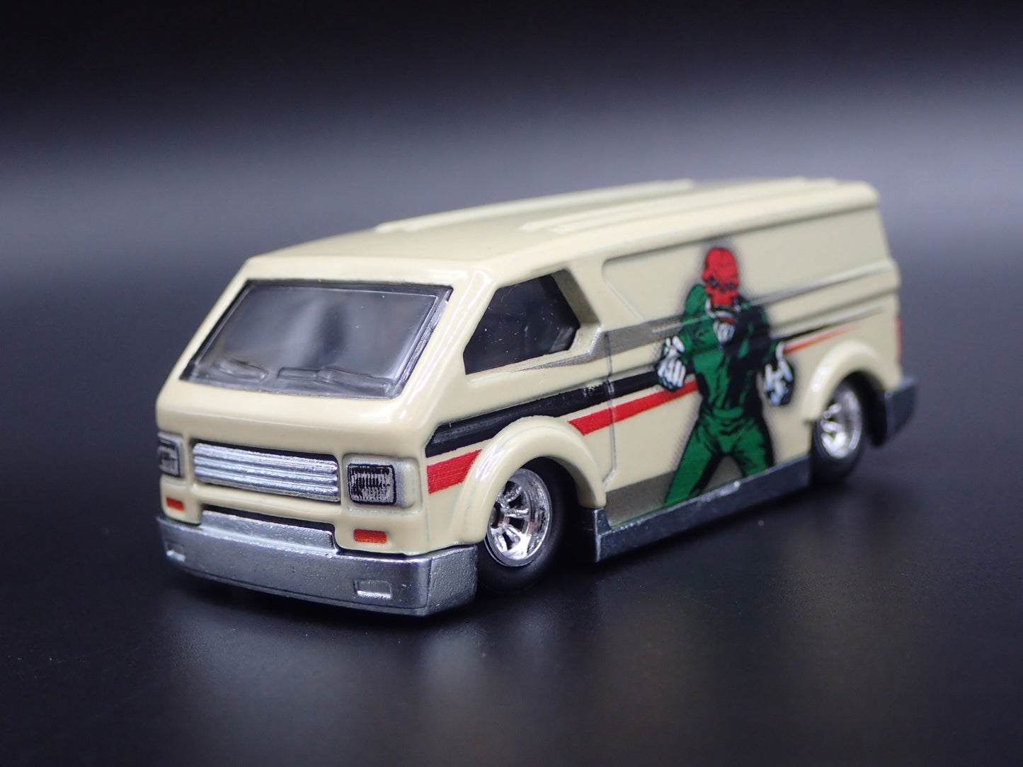 MBK CUSTOM VAN RED SKULL MARVEL 1:64 SCALE COLLECTIBLE DIORAMA DIECAST MODEL CAR