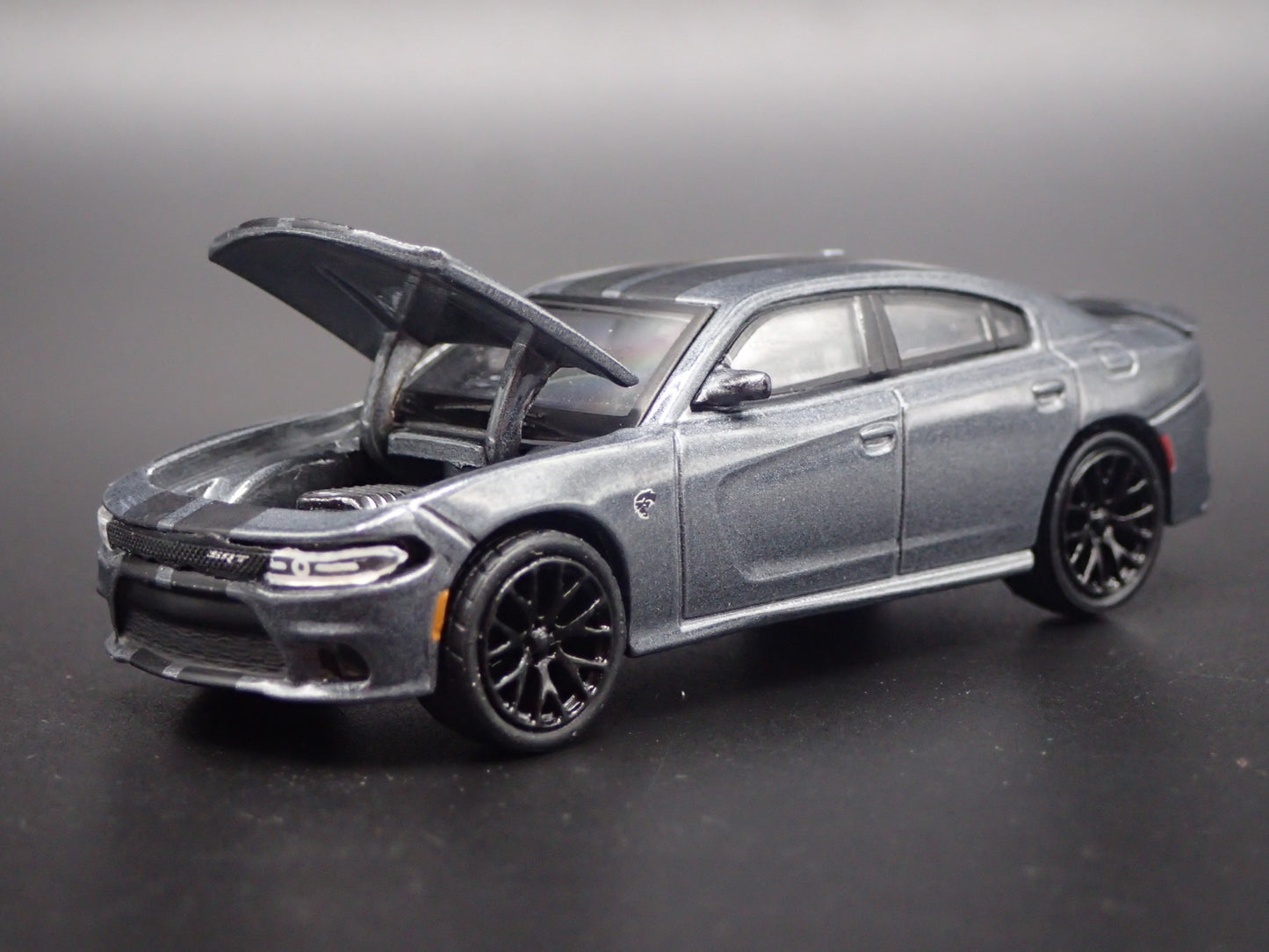 2018 18 DODGE CHARGER SRT HELLCAT GRAY 1:64 SCALE DIORAMA DIECAST MODEL CAR