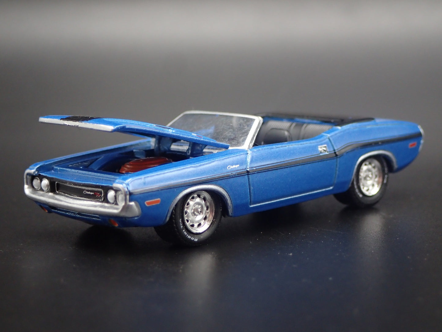 1970 70 DODGE CHALLENGER RT HEMI CONVERTIBLE BLUE 1:64 SCALE DIECAST MODEL CAR