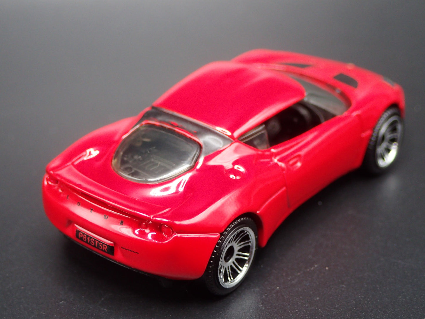 2010-2021 LOTUS EVORA RED 1/64 SCALE COLLECTIBLE DIORAMA DIECAST MODEL CAR