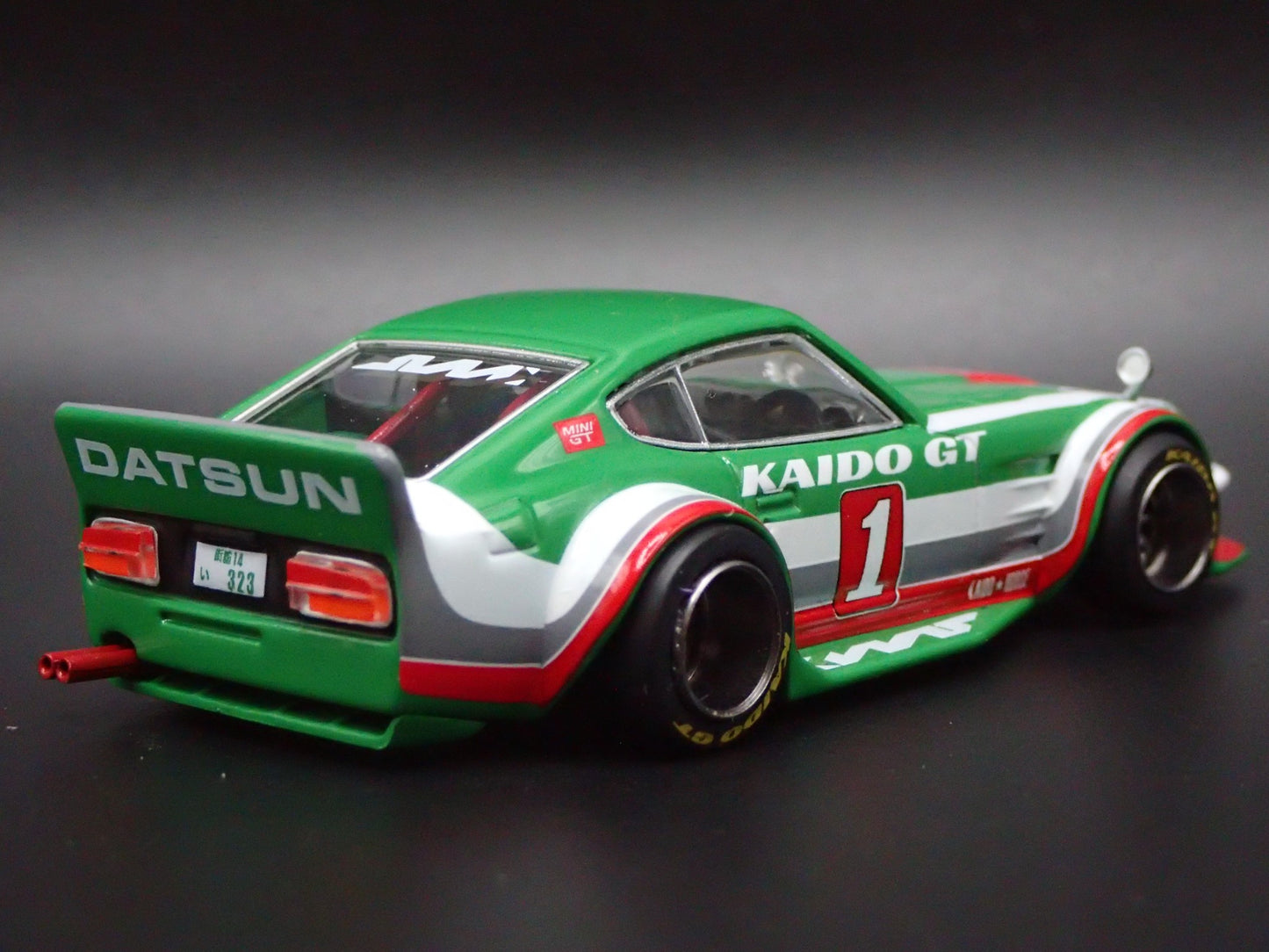 DATSUN FAIRLADY Z KAIDO HOUSE JDM 1/64 SCALE DIORAMA DIECAST MODEL CAR