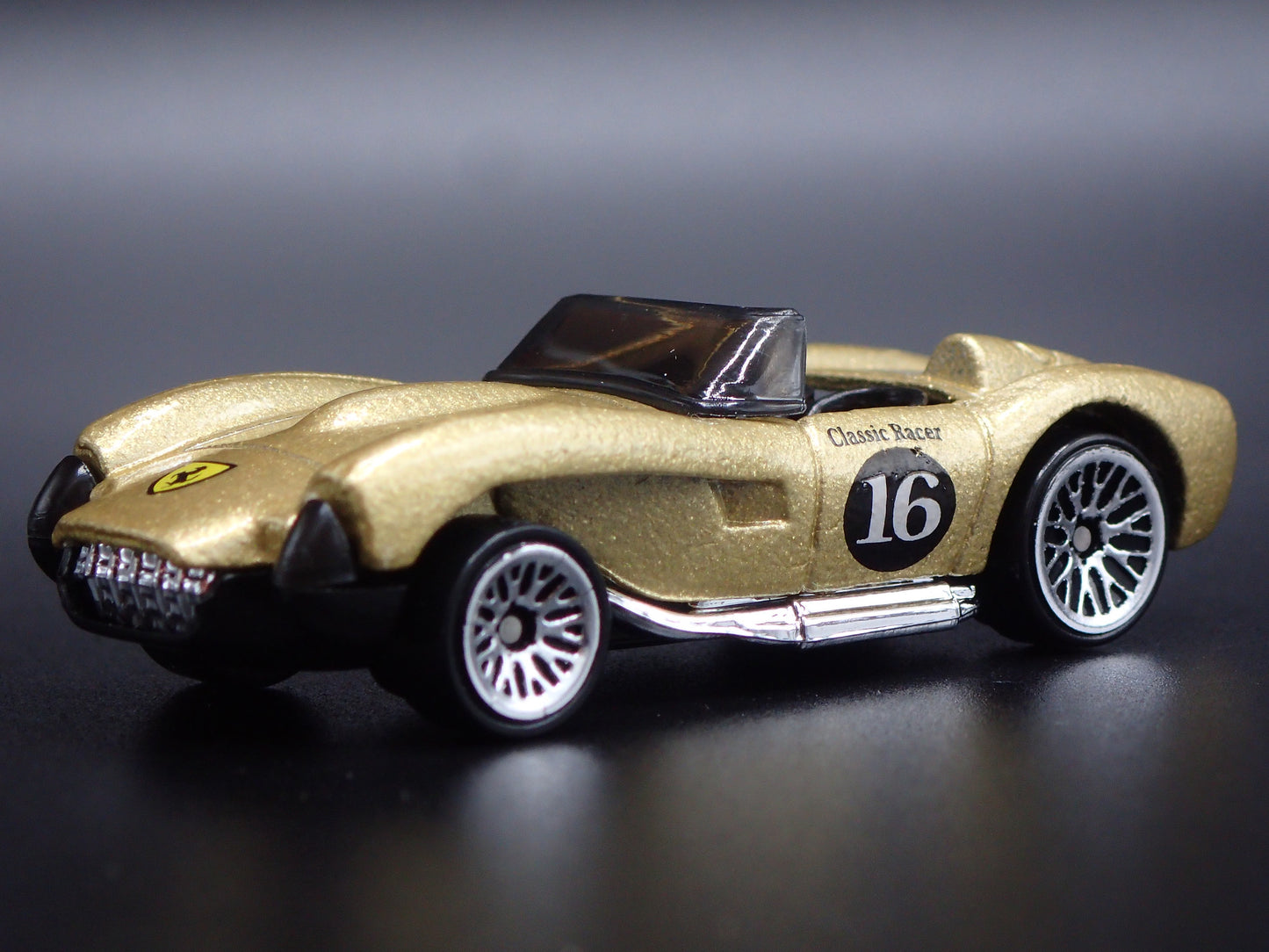 1952-1964 FERRARI 250 CONVERTIBLE GOLD 1:64 SCALE DIORAMA DIECAST MODEL CAR
