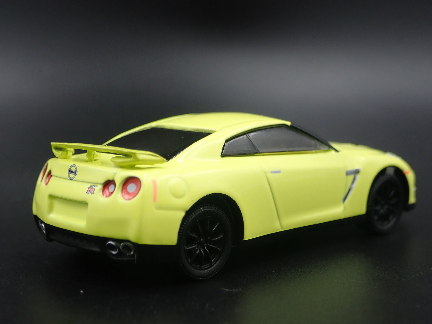 2007-2025 NISSAN SKYLINE GTR R35 NEON 1:64 SCALE DIORAMA DIECAST MODEL CAR