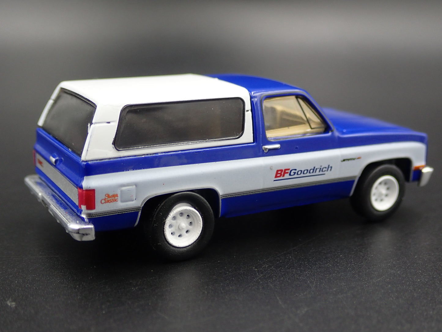 1983 GMC JIMMY SIERRA CLASSIC SQUAREBODY BFGOODRICH 1:64 SCALE DIECAST MODEL CAR