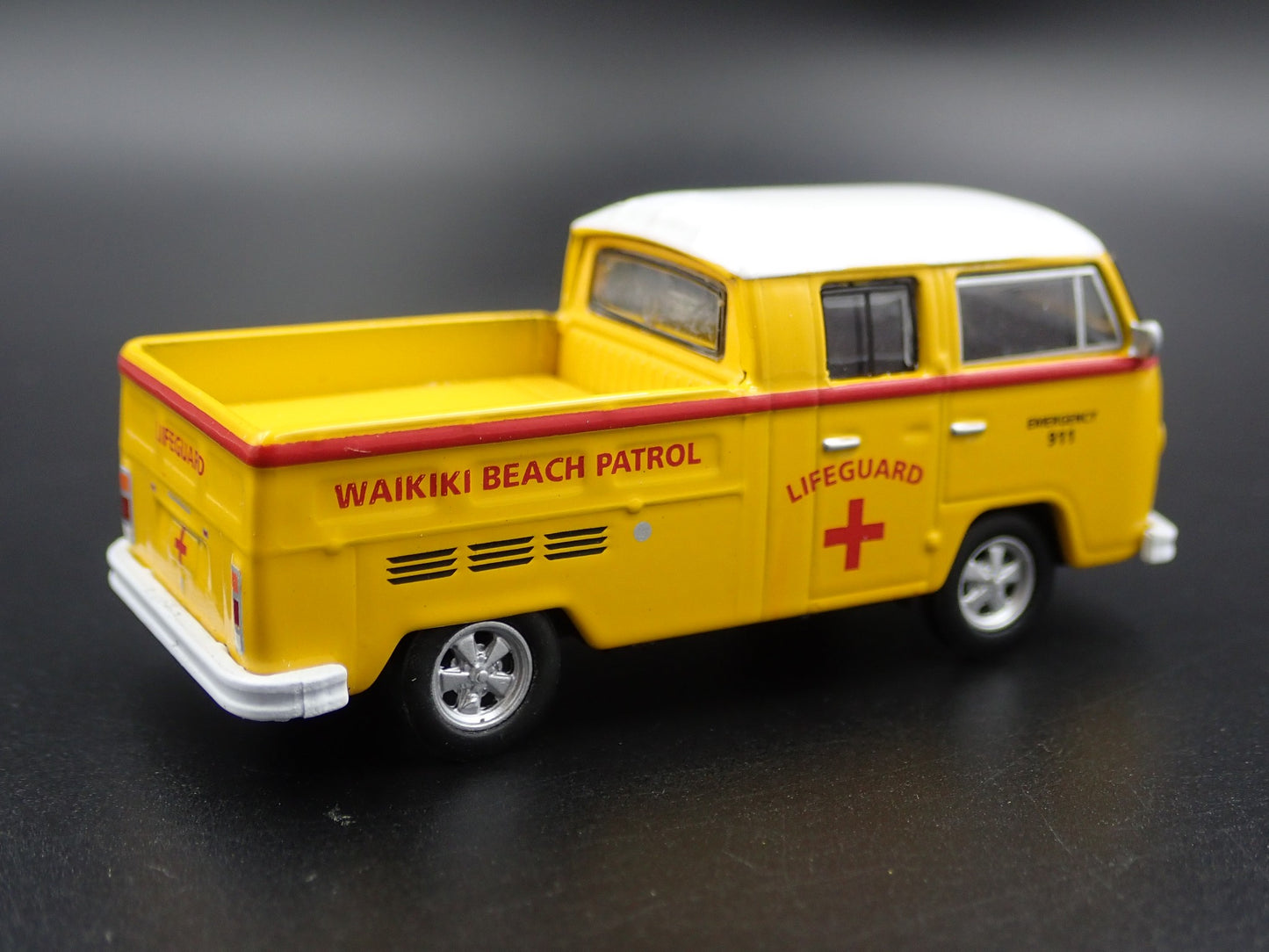 1967-1979 VW VOLKSWAGEN TYPE 2 DOUBLE CAB PICKUP 1/64 SCALE DIECAST MODEL CAR