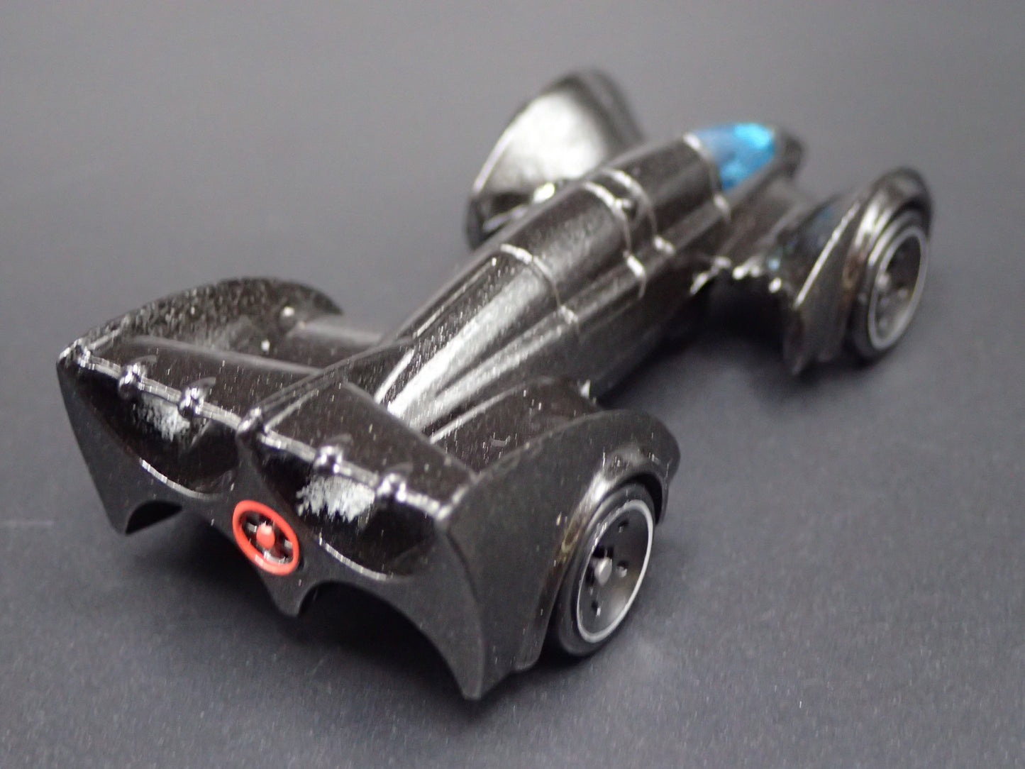 BATMAN LIVE TOUR BATMOBILE BLK 1:64 SCALE COLLECTIBLE DIORAMA DIECAST MODEL CAR