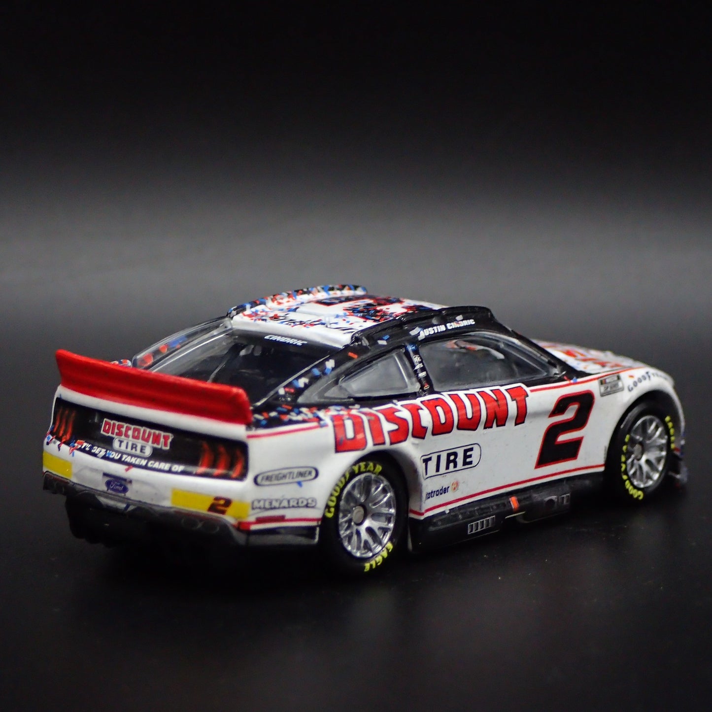2022 FORD MUSTANG #2 AUSTIN CINDRIC DISCOUNT TIRE NASCAR 1:64 SCALE DIECAST CAR