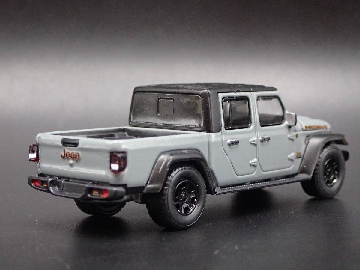 2020-2023 JEEP GLADIATOR MOJAVE PICKUP TRUCK JT 1:64 SCALE DIECAST MODEL CAR-Burning Rubber Toy Company