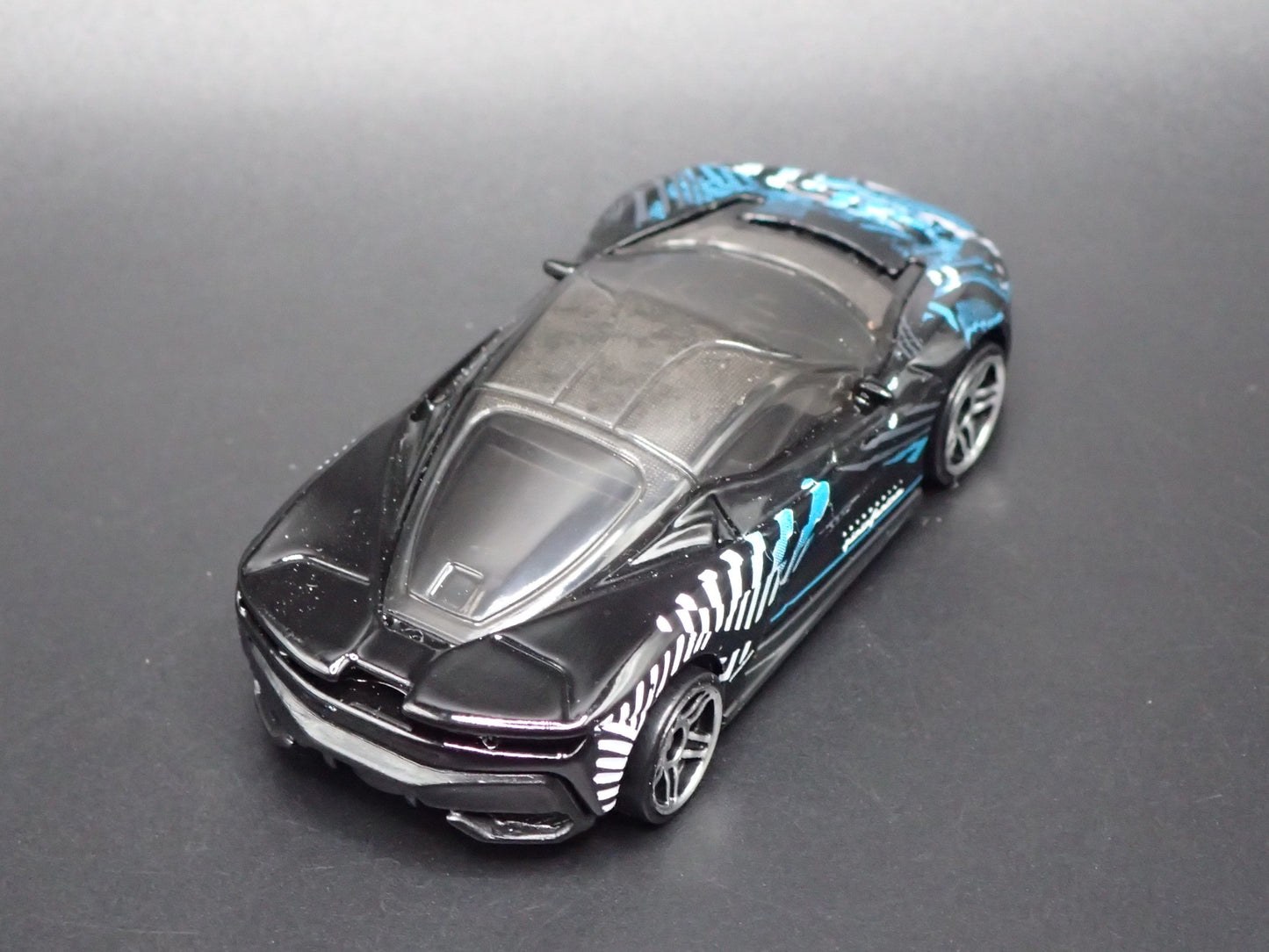 2022-2025 AUTOMOBILI PININFARINA BATTISTA SUPER CAR 1:64 SCALE DIECAST MODEL CAR